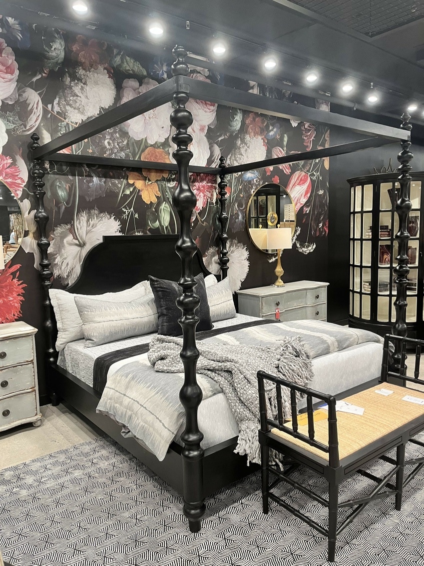 Furniture Classics Paul King Bed 9100AB77