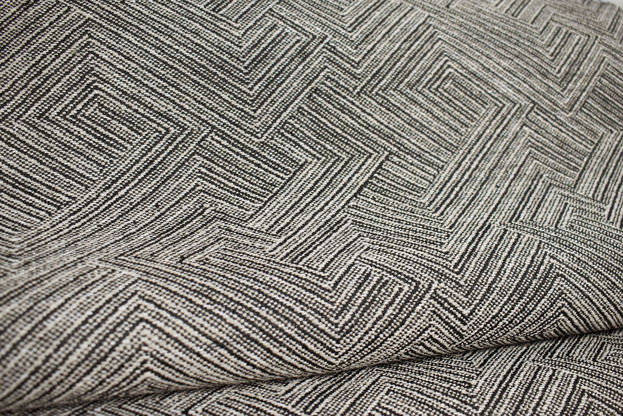   F120 GOWAN CHARCOAL