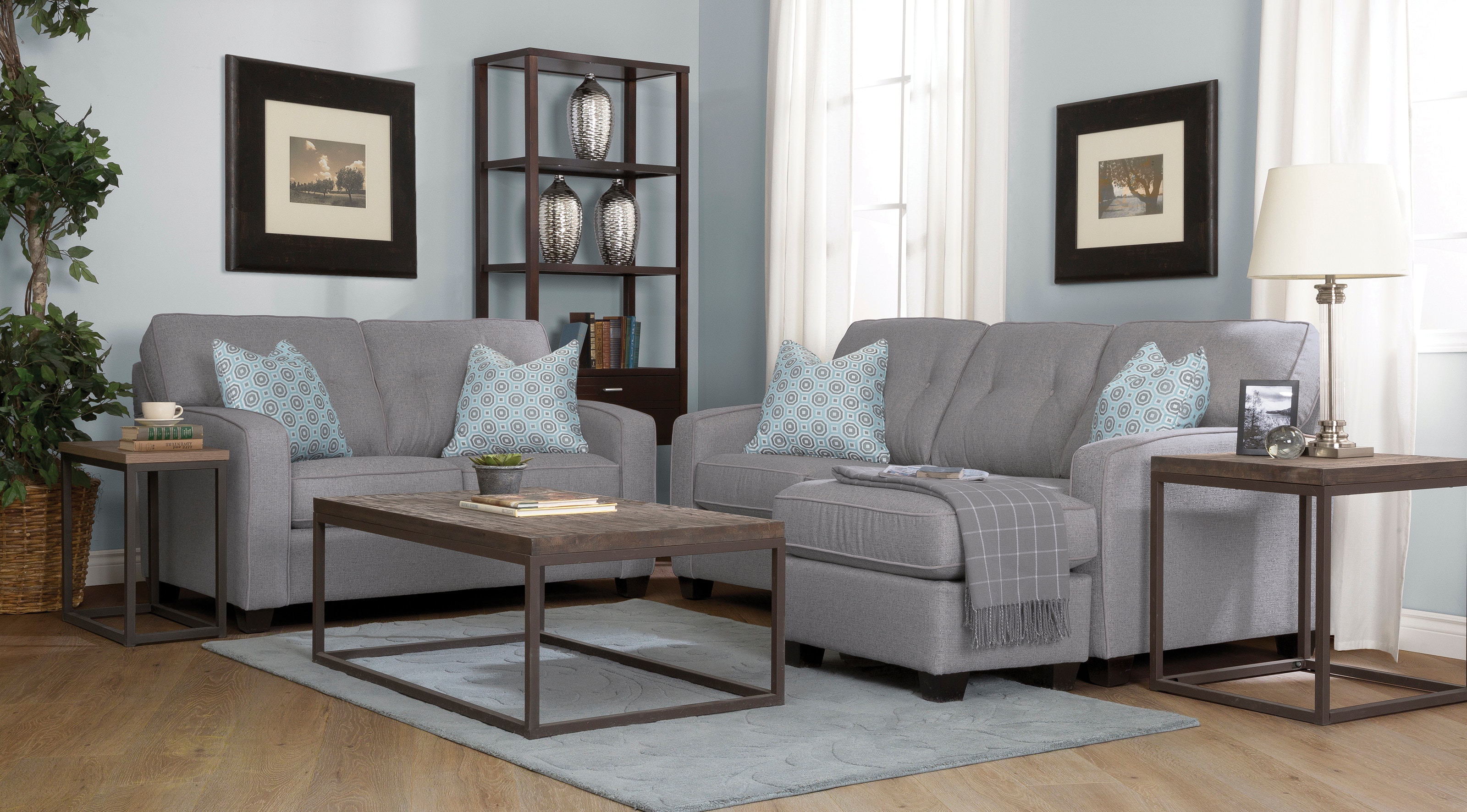 2298 LOVESEAT