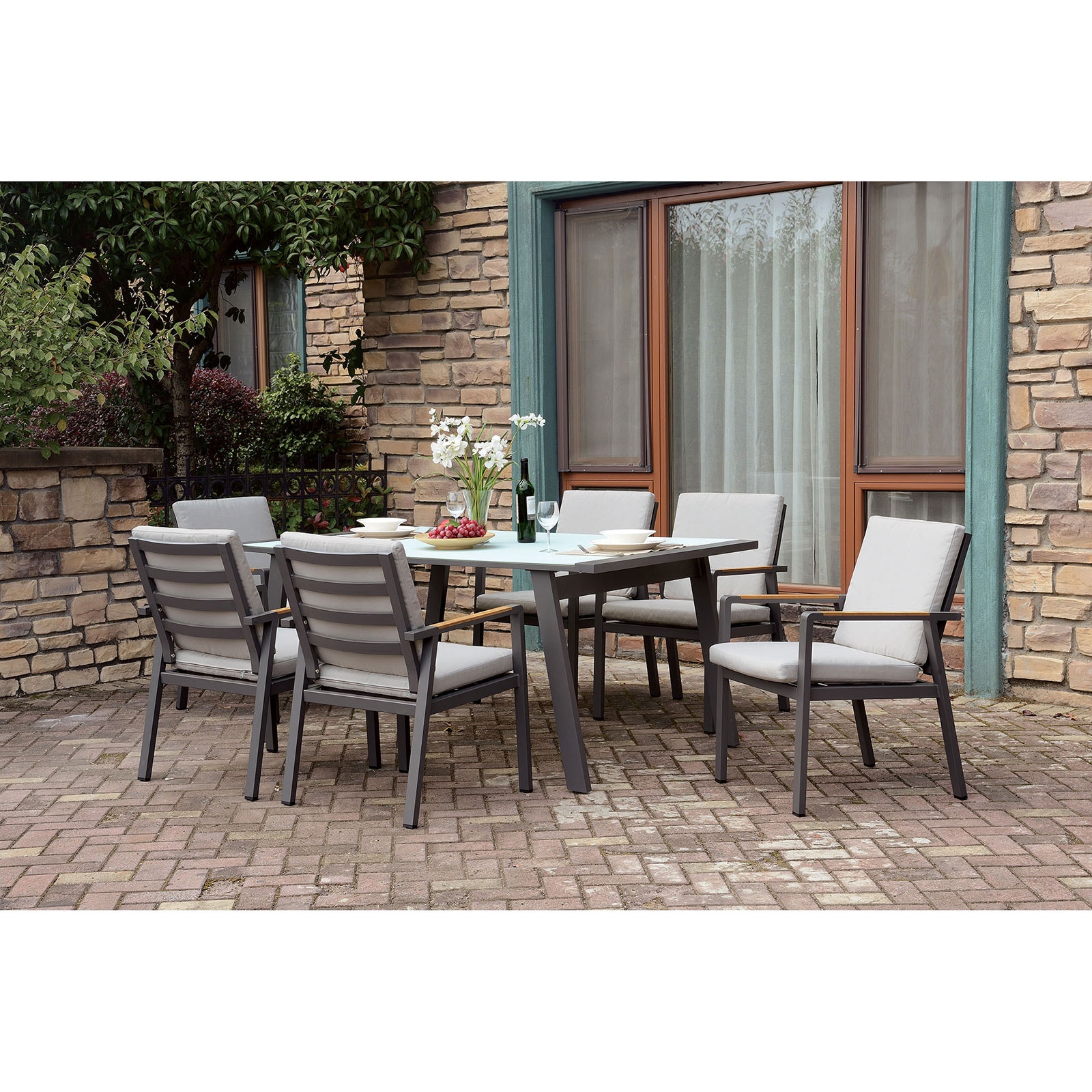 leons outdoor dining sets