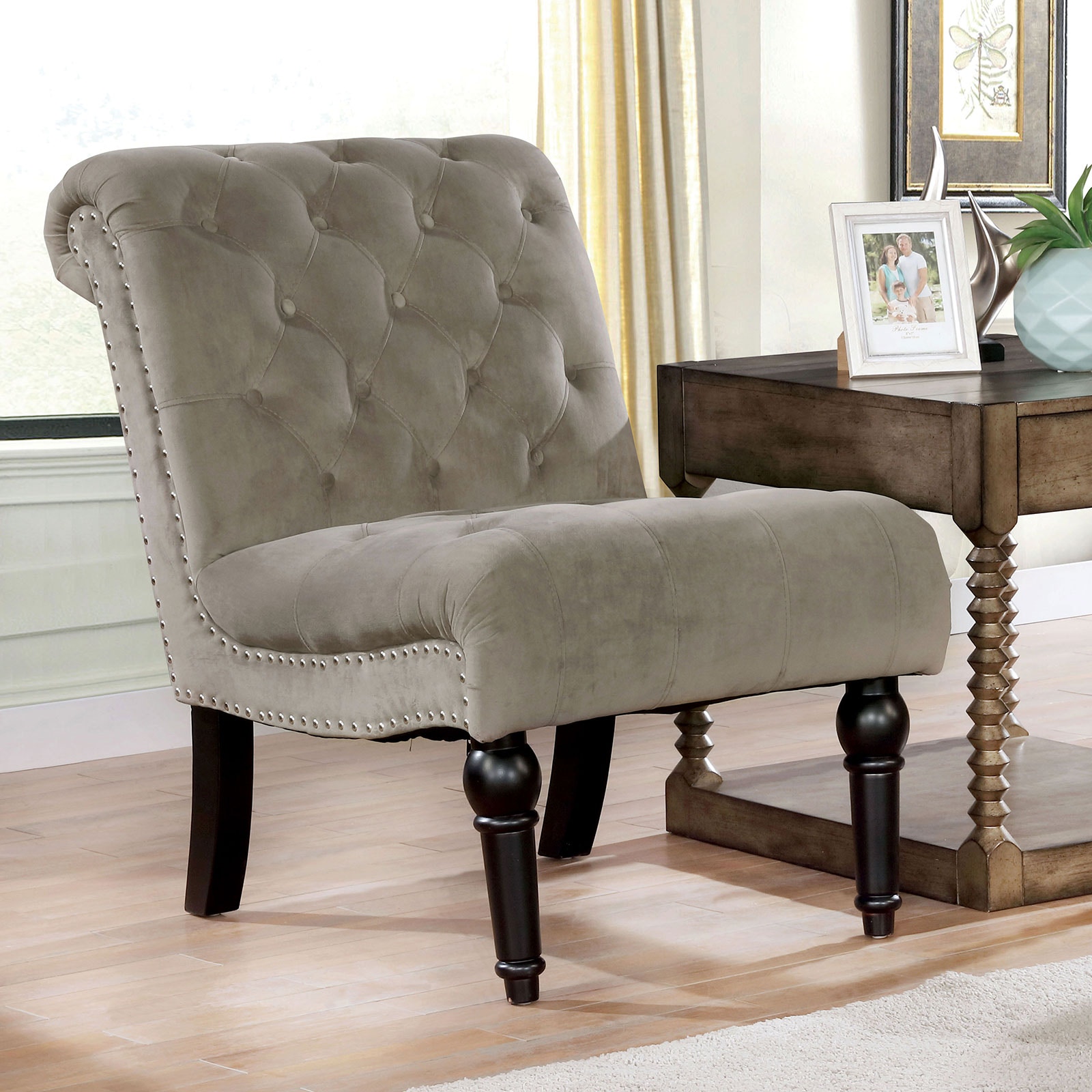  Armless Chair 
