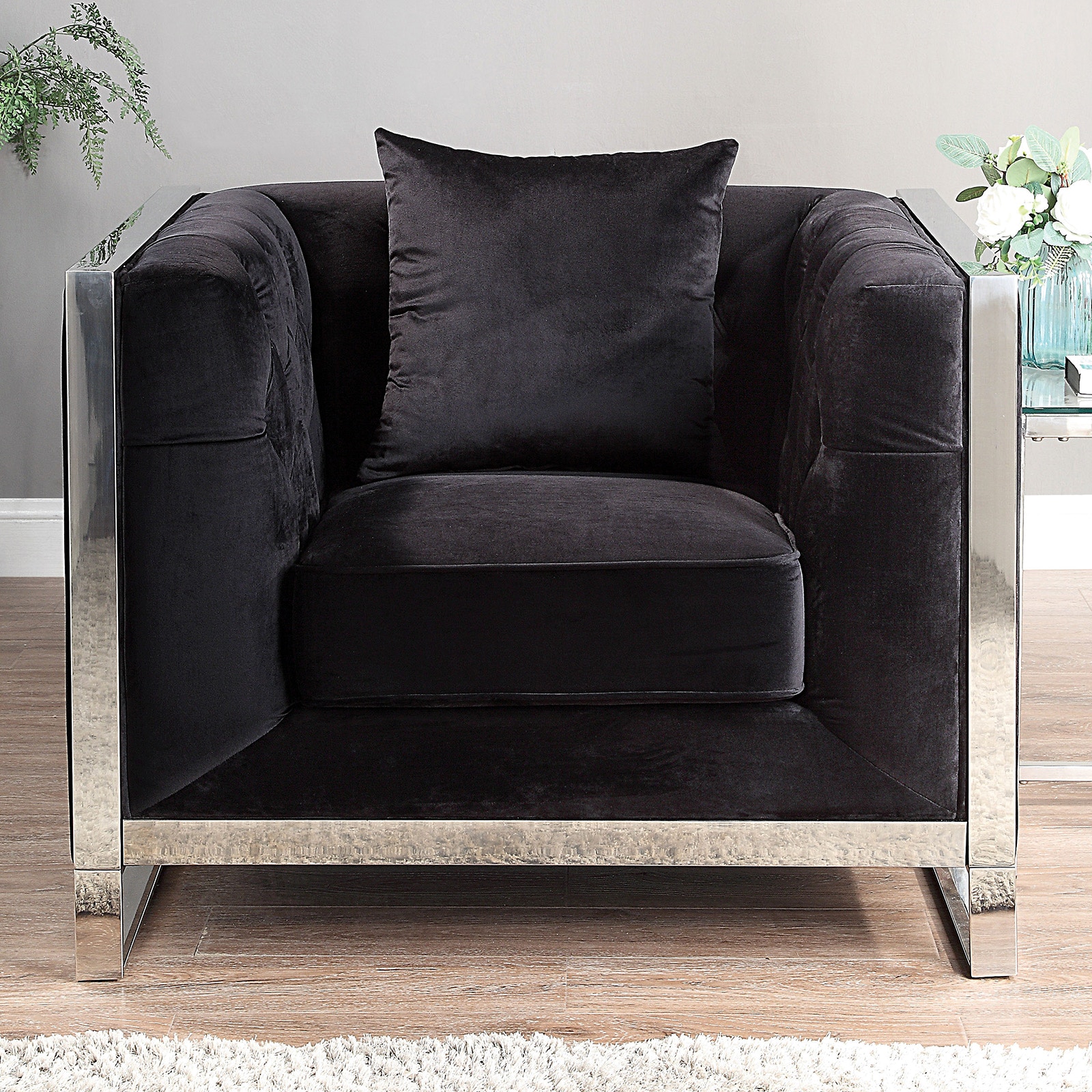  Chair with Pillow, Black 