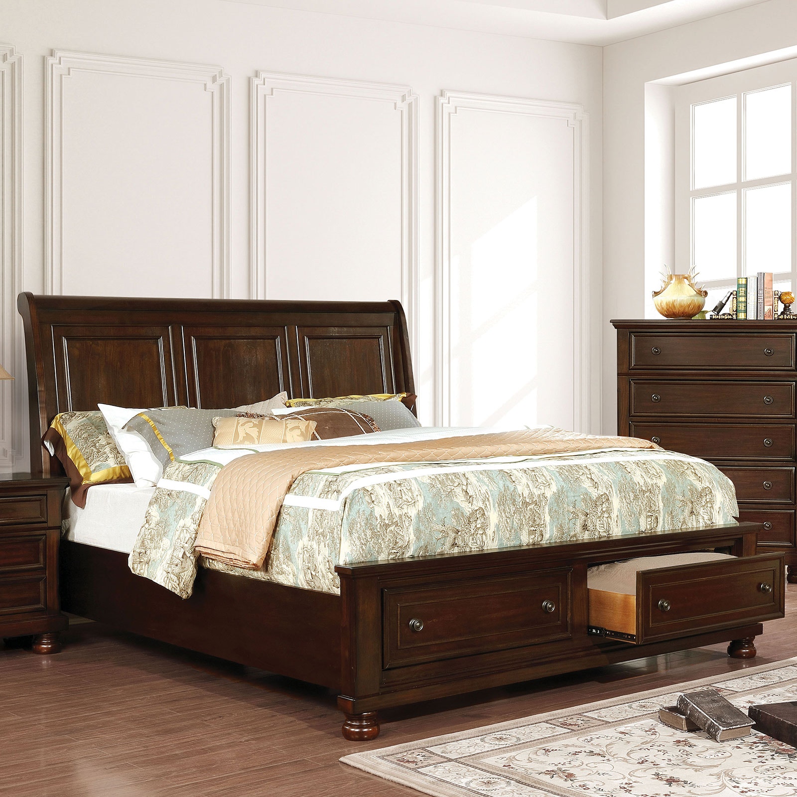 CM7590CH-Q-BED