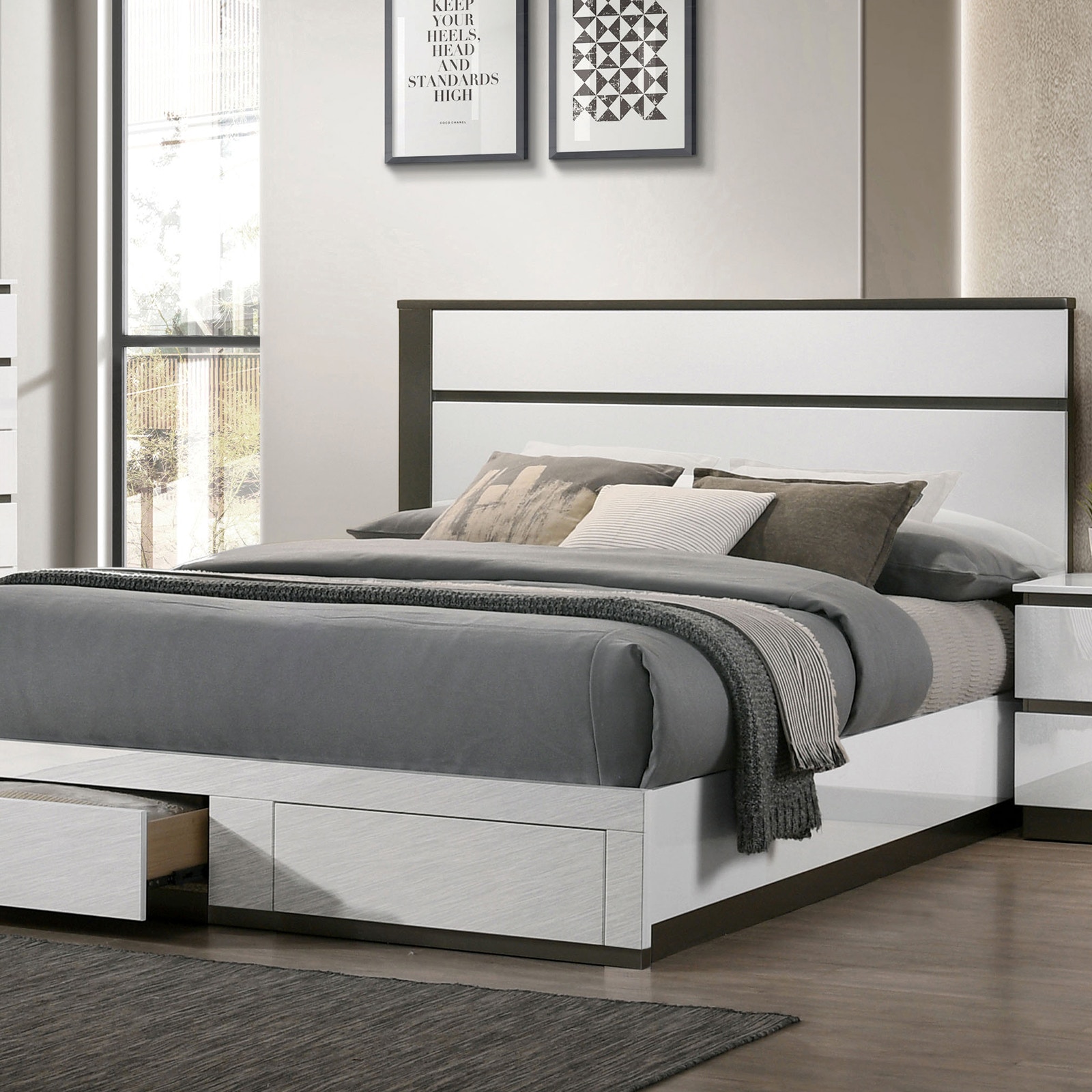 FOA7225WH-DR-Q-BED