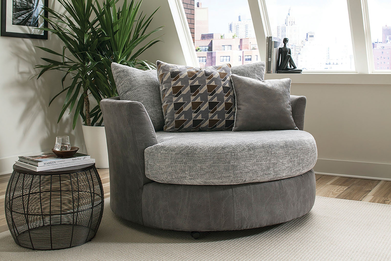 Gray round online chair