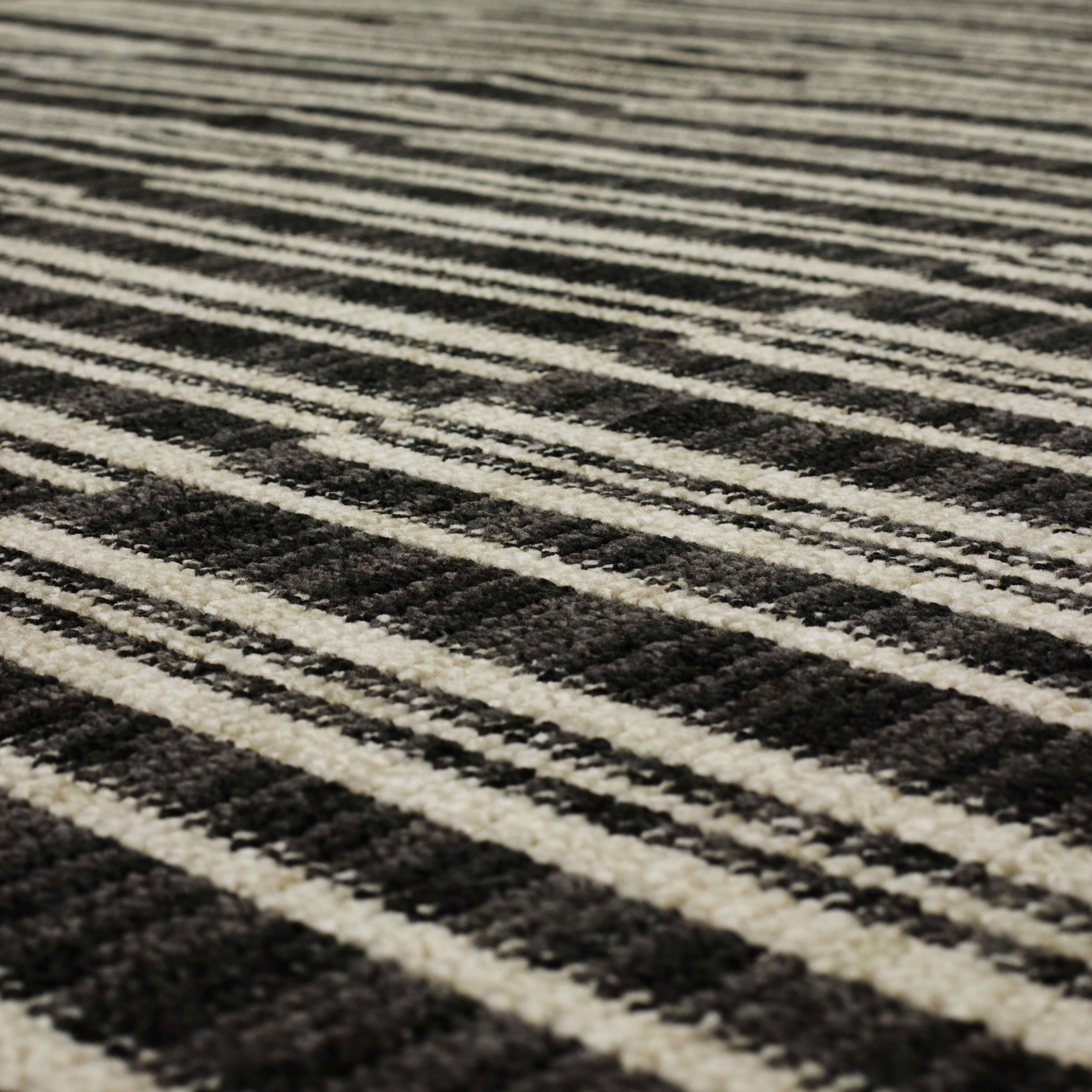 Karastan Hallway Runners Voyage By Bobby Berk Ocotillo Black 2'7" x 7