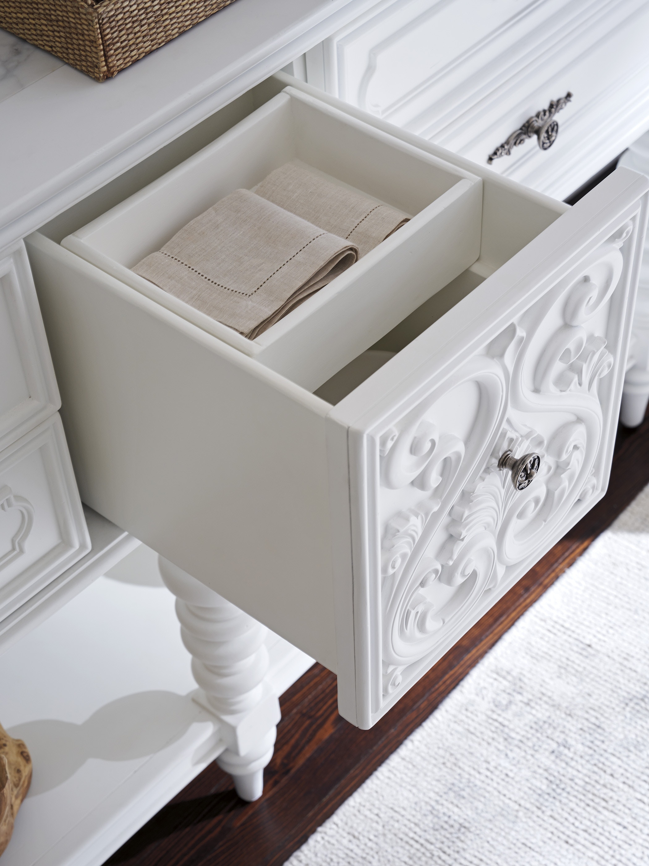 Barclay Butera by Lexington 937-869 Living Room Realto Sideboard, image size:2100x2800