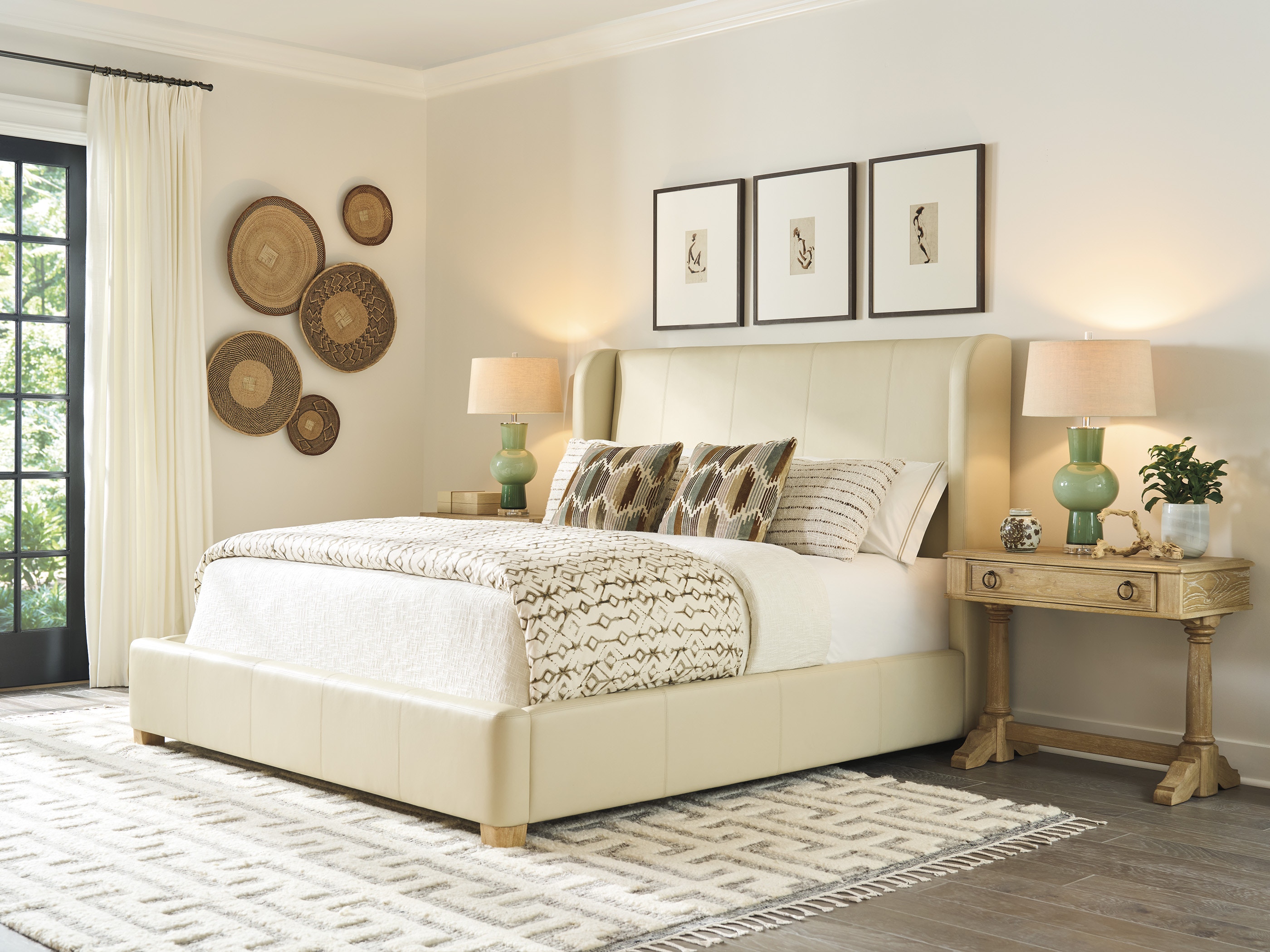 Barclay Butera by Lexington Bedroom Summerland Leather Bed 6/6