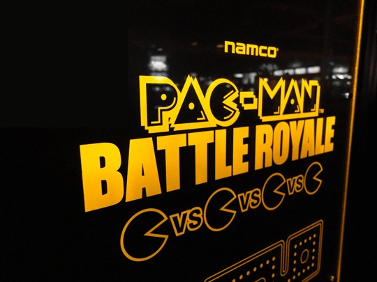 Namco Bar and Game Room Classic Arcade Pac-Man Battle Royale Deluxe - Aminis