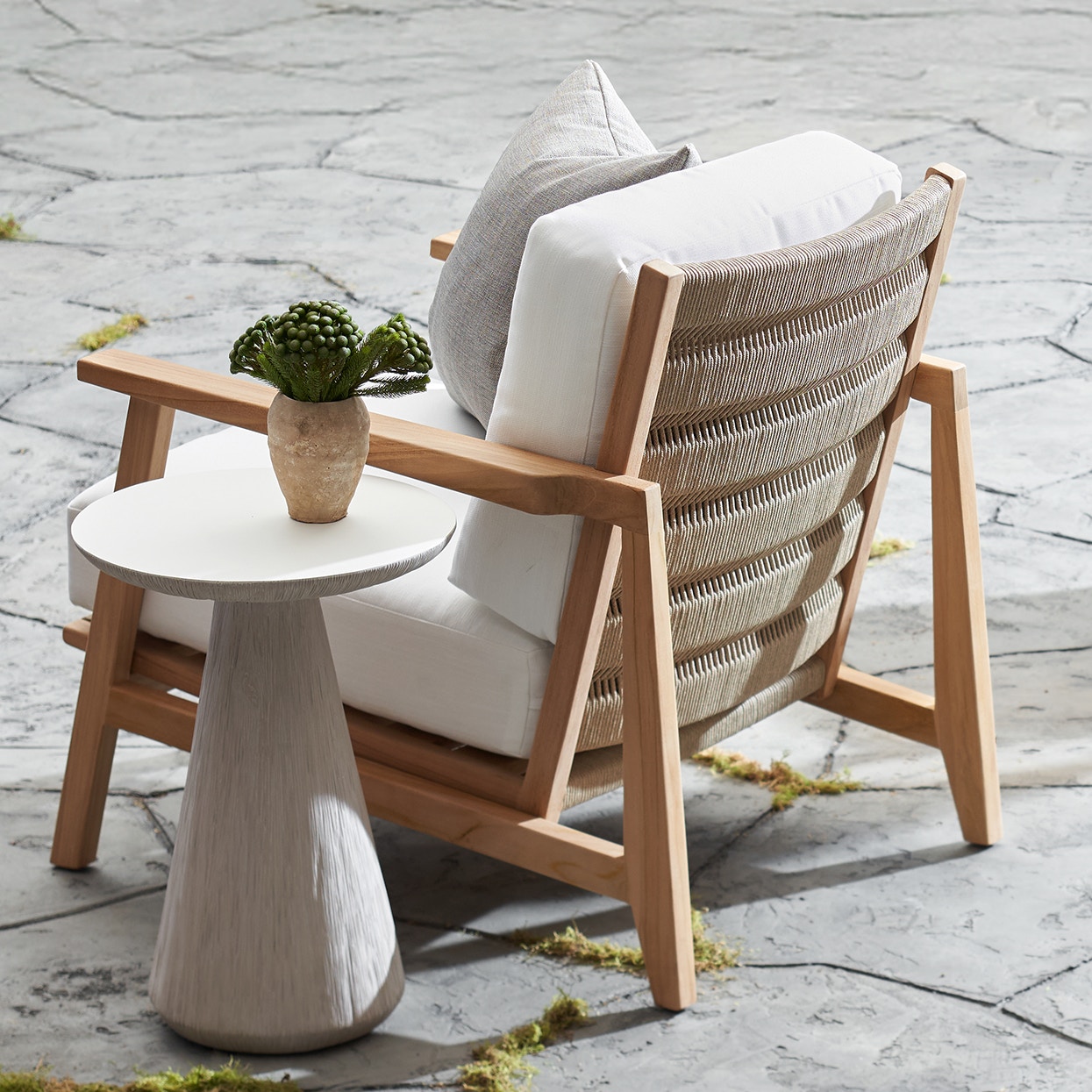 Covington Outdoor Lounge Chair | PALECEK
