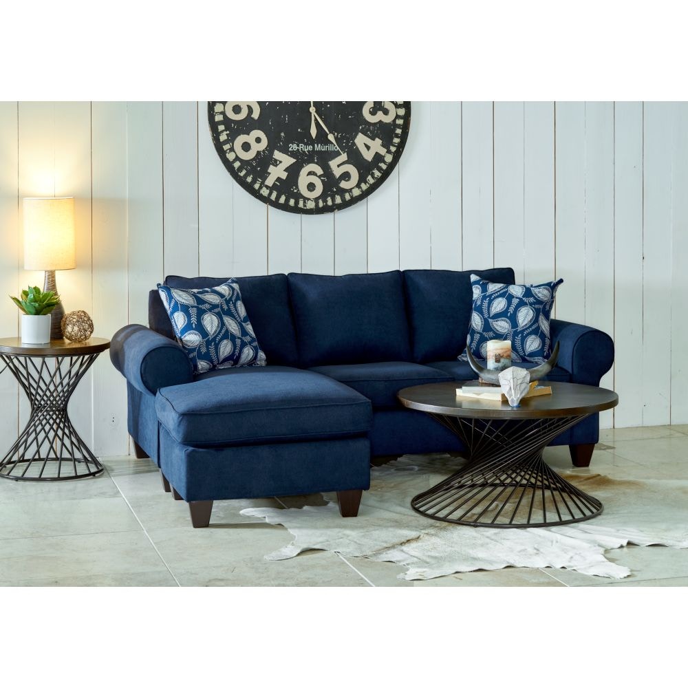  705 Sofa w Chaise 