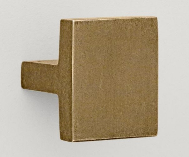 Bassett Cast & 1.25'' 31 T Knob HDW31BBTK125 Portland, OR Key Home Furnishings