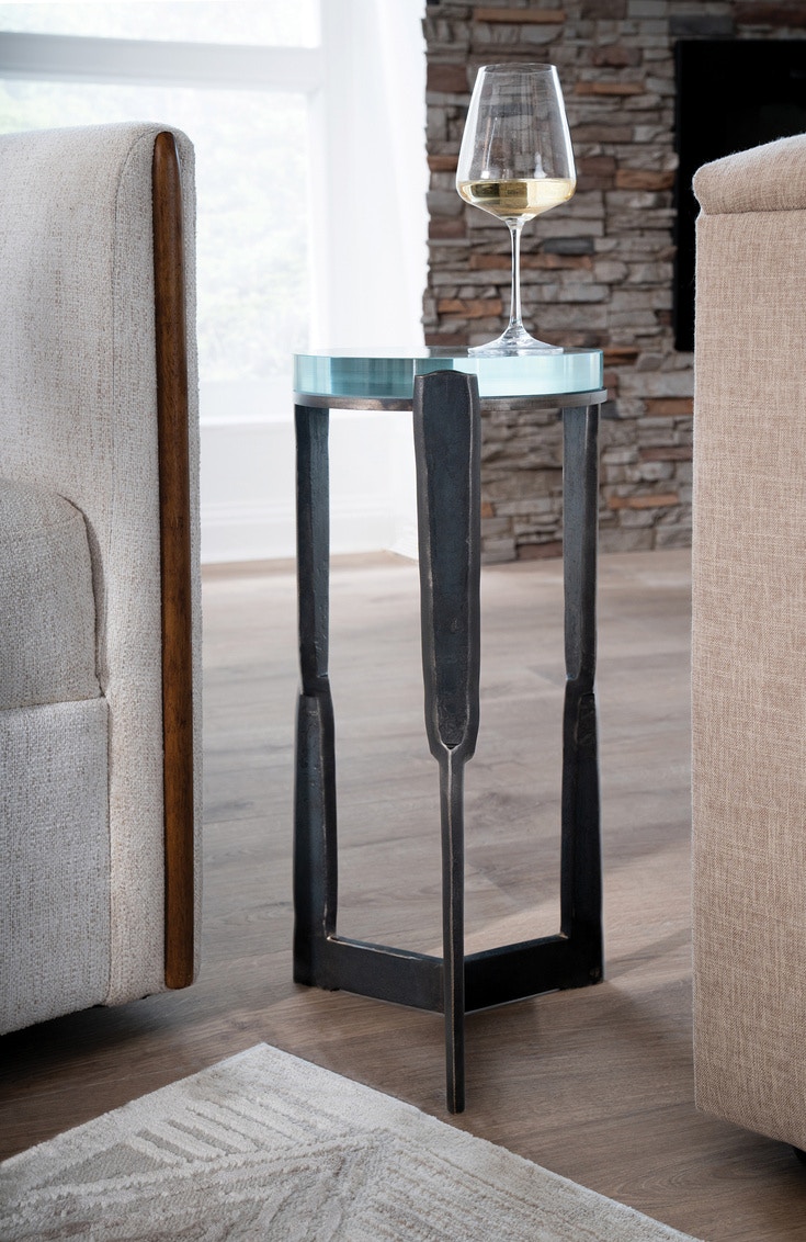 Charleston Forge 7394 Living Room Fraser Small Drink Table