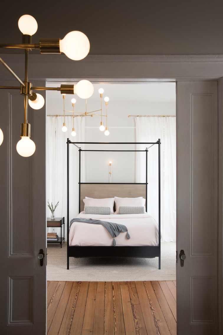 Collins Canopy Bed - Thumbnail 2