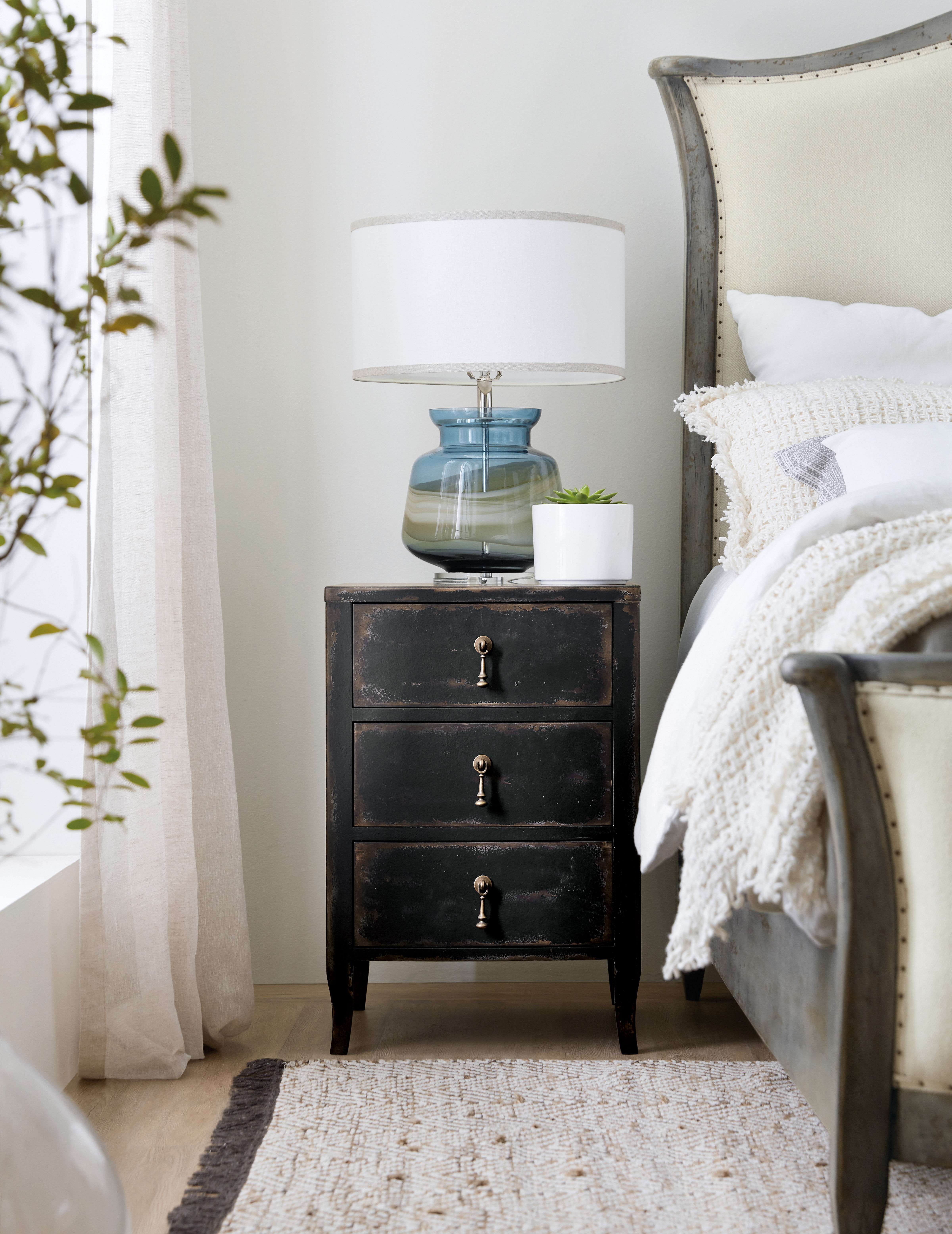 洋書 English Furniture Zipcode Design Carlton 4 Drawer Tallboy Chest Of Drawers