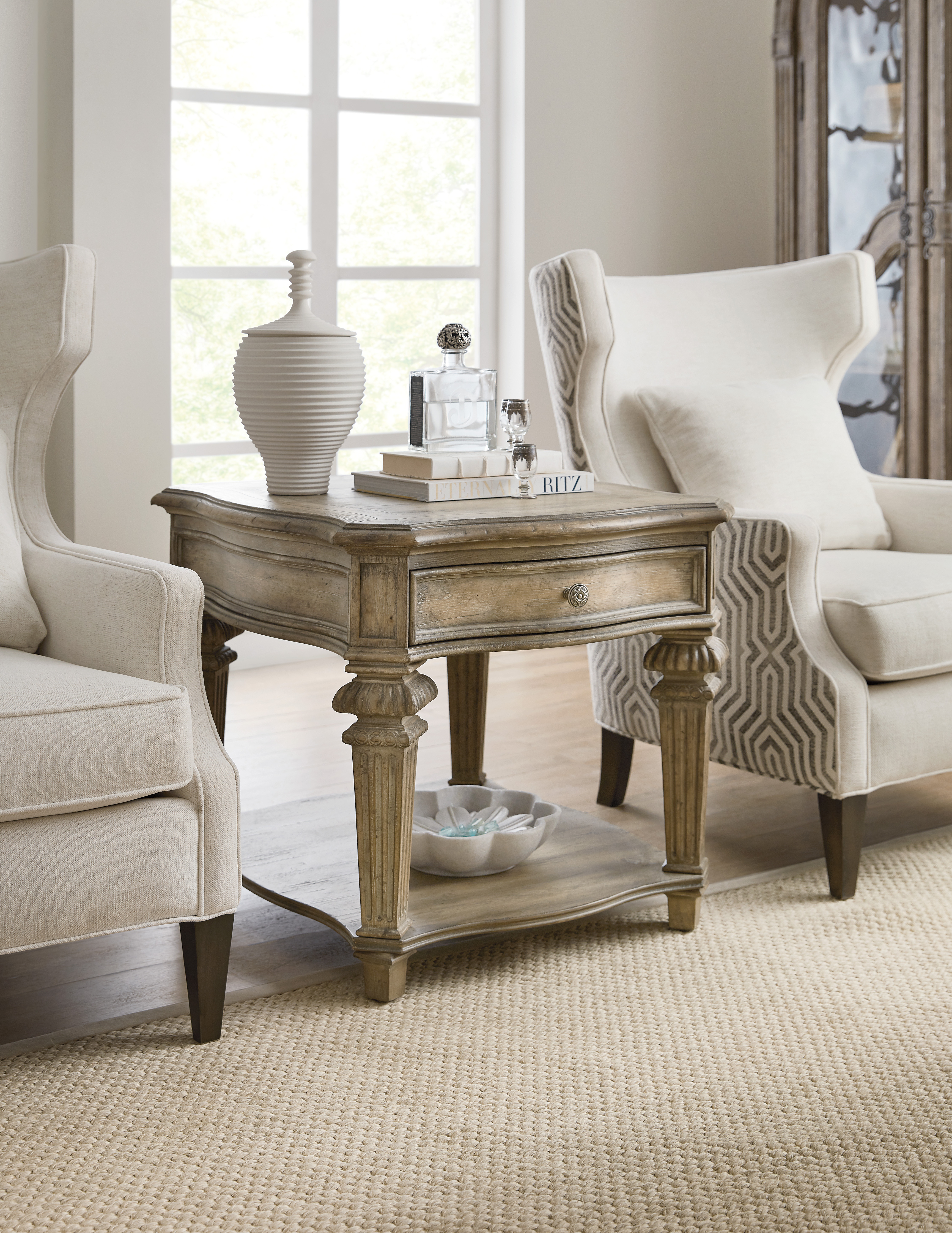 Hooker Furniture Living Room Castella End Table 5878-80113-80