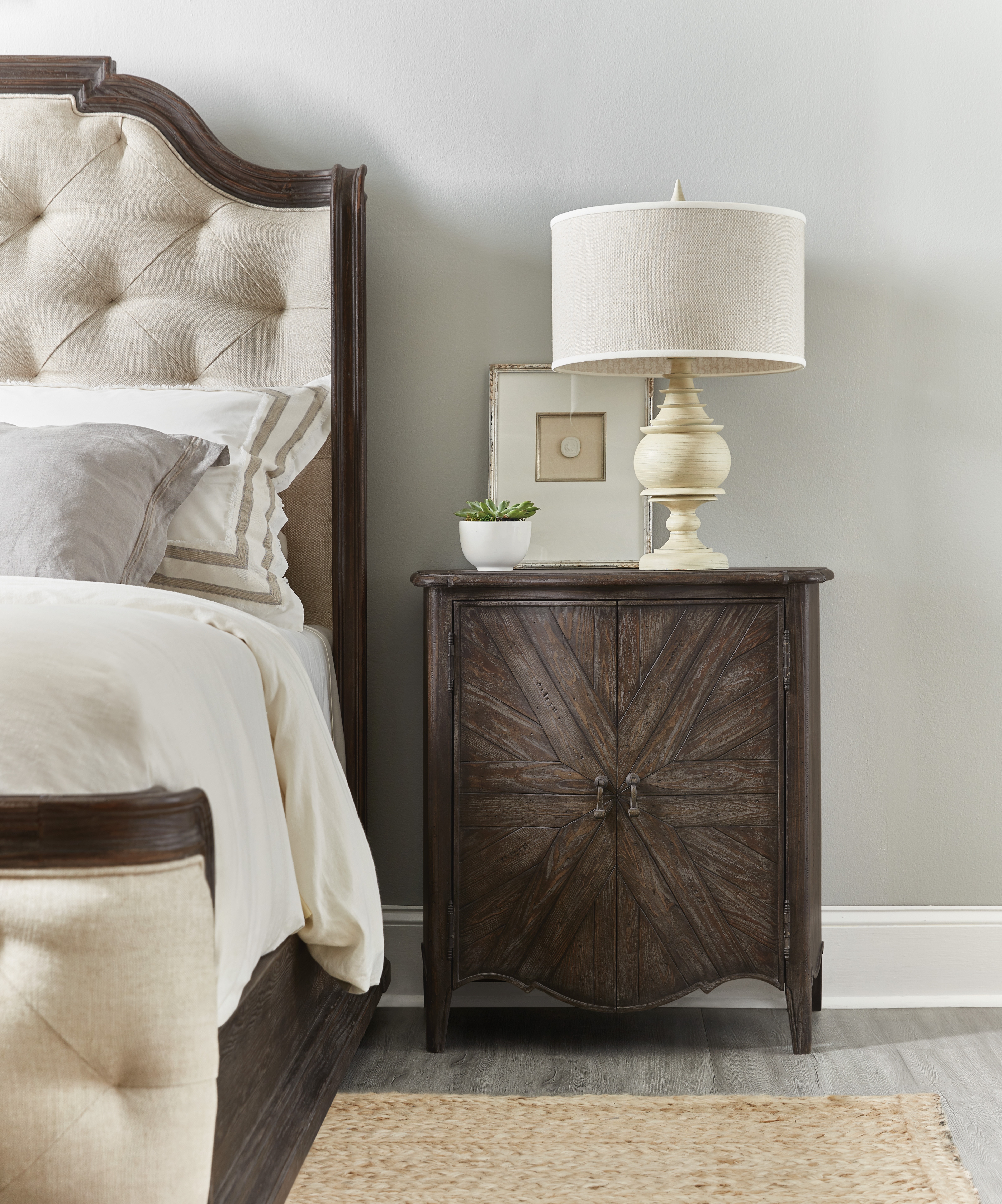 Hooker Furniture Bedroom Traditions Two-Door Nightstand 5961-90015-89