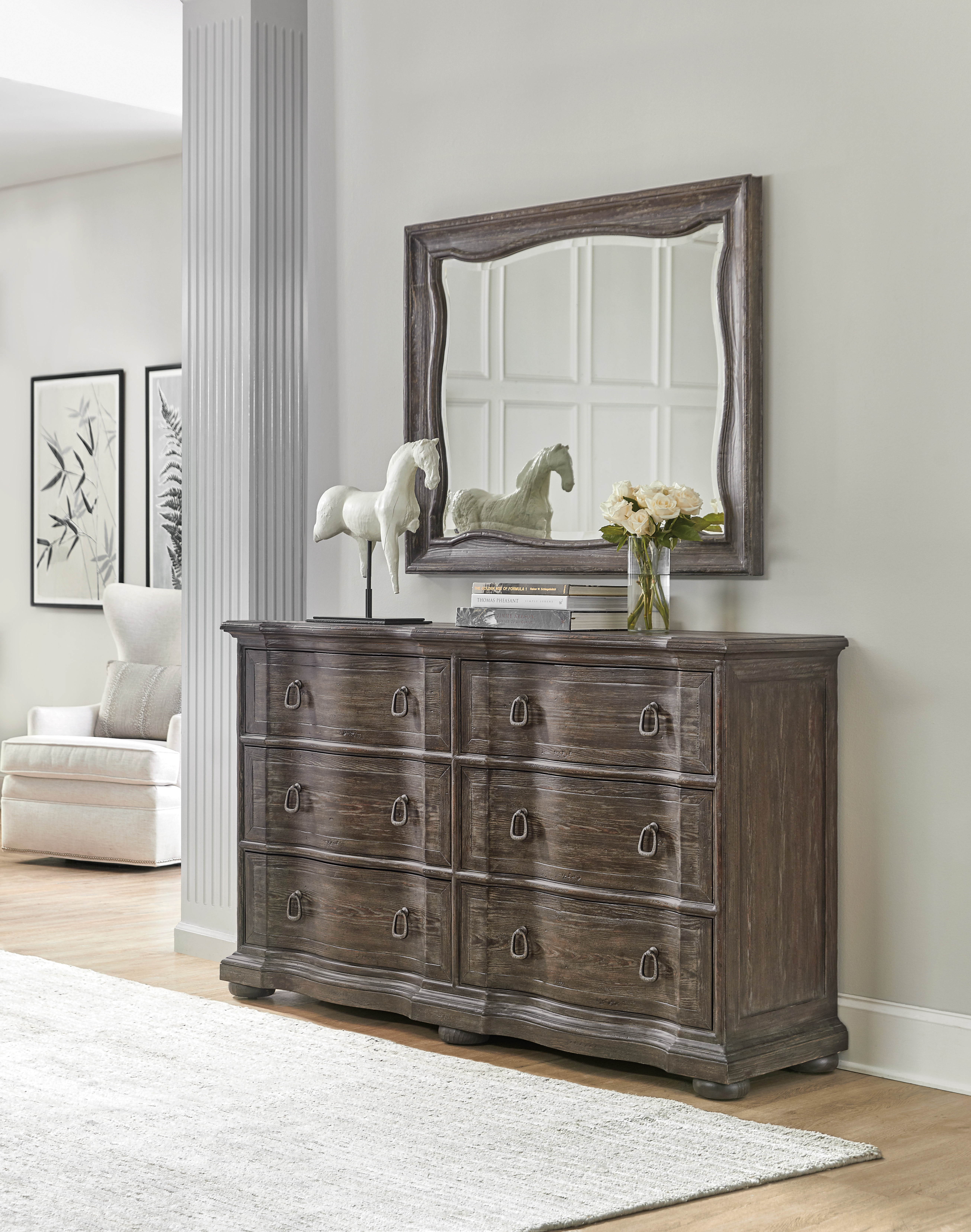 Hooker furniture outlet dresser