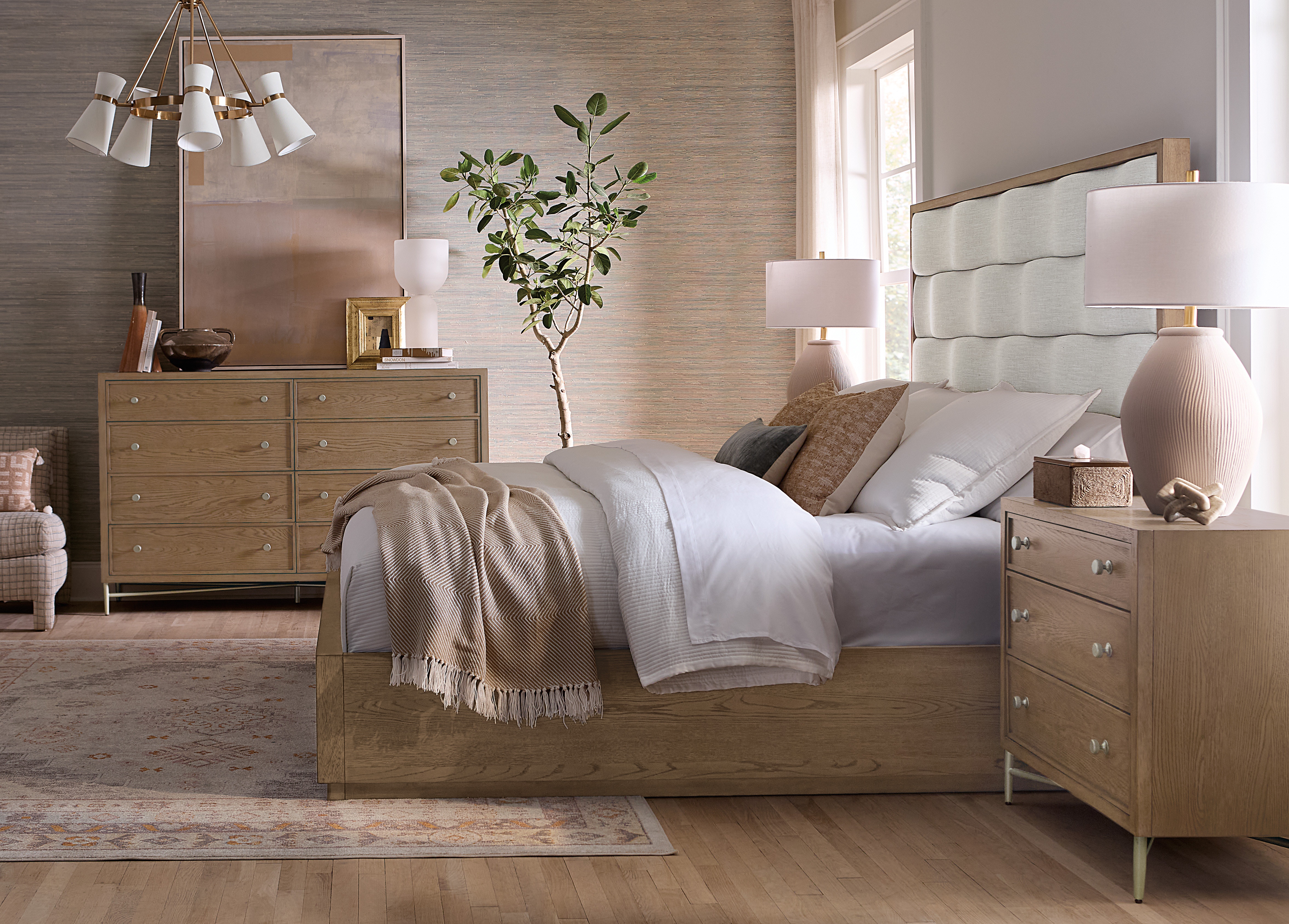 Hooker Furniture Bedroom Sonnet King Upholstered Bed 6072