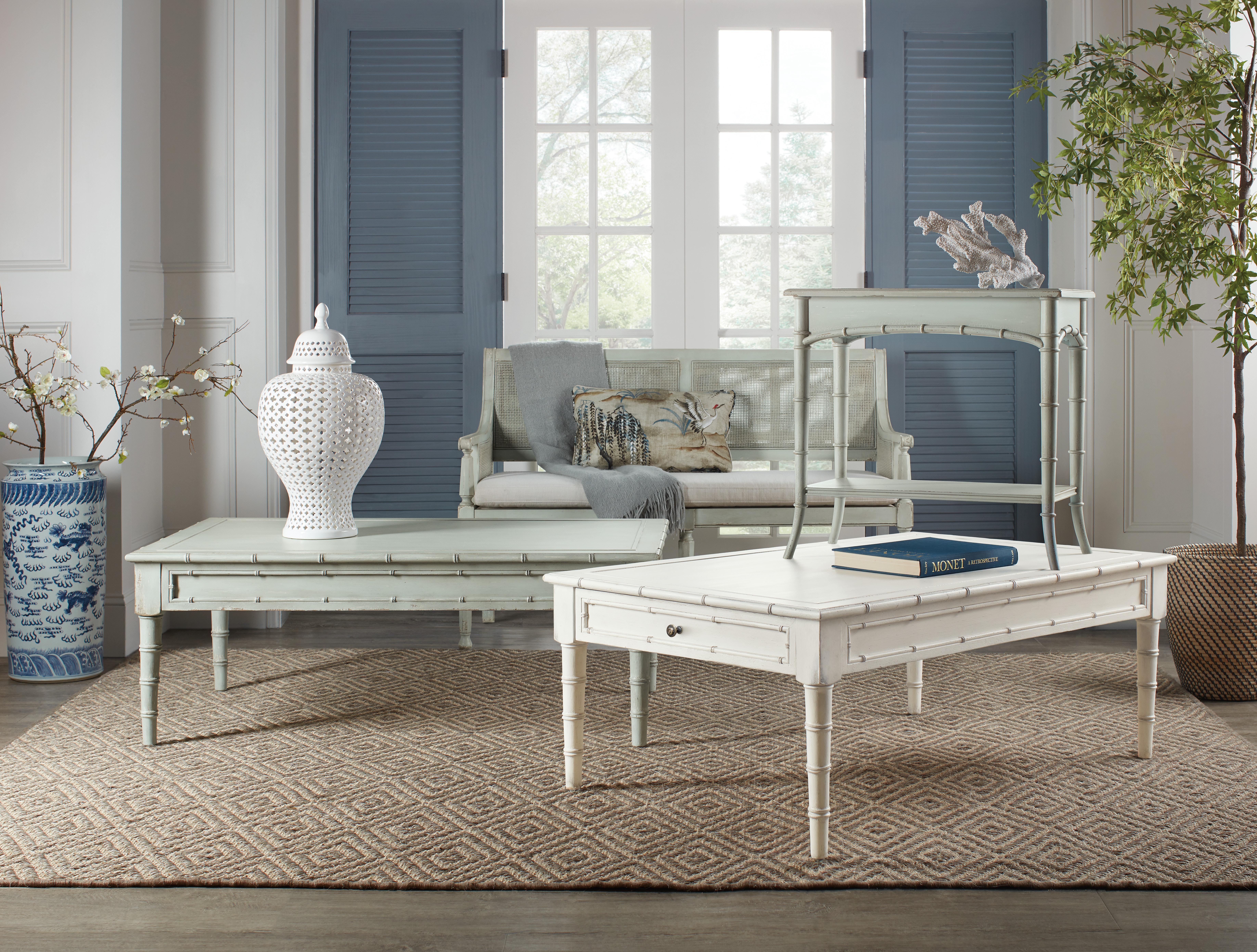Hooker Furniture Living Room Charleston Rectangle Cocktail
