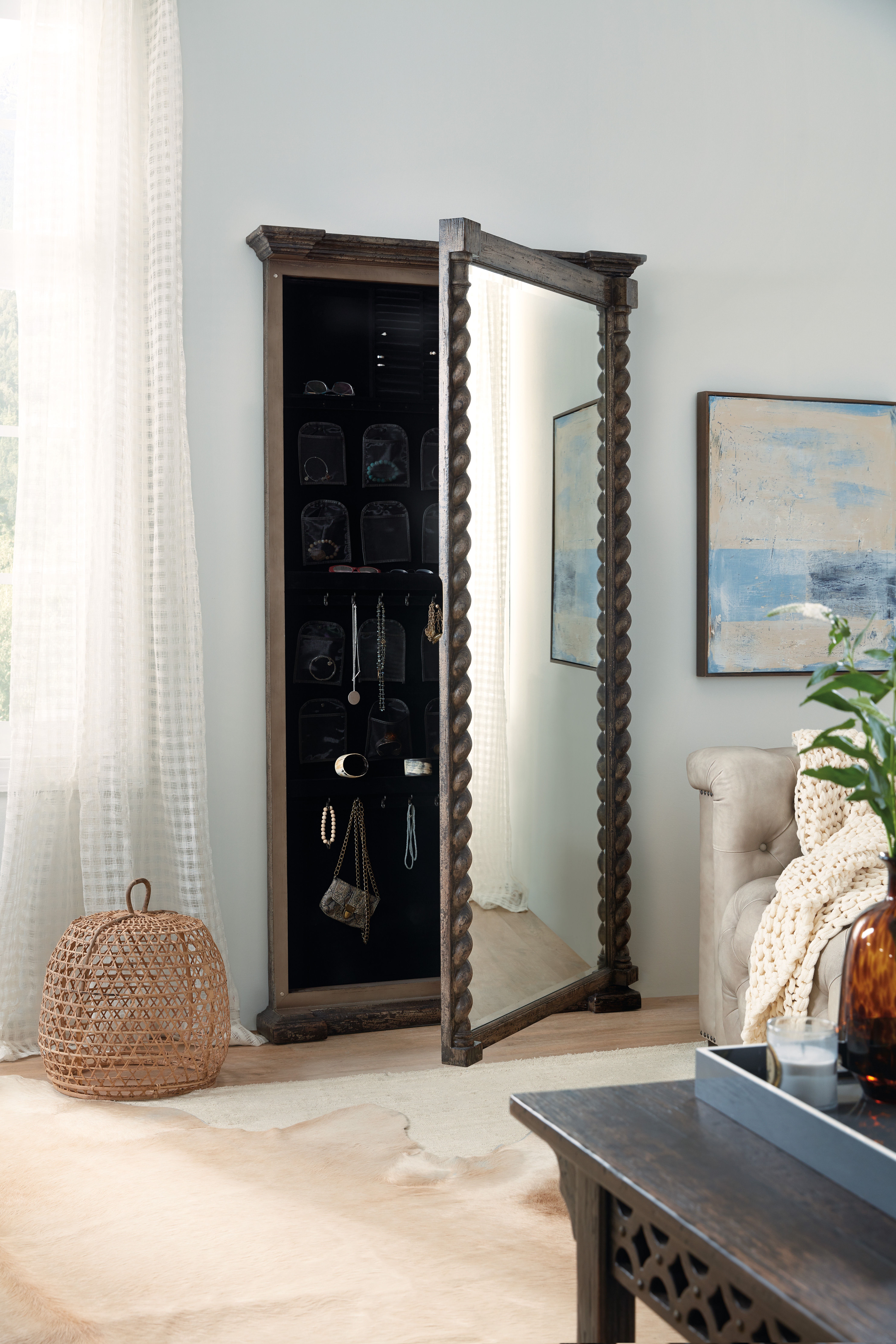 Hooker Furniture Accents La Grange Vail Floor Mirror w/Jewelry Storage