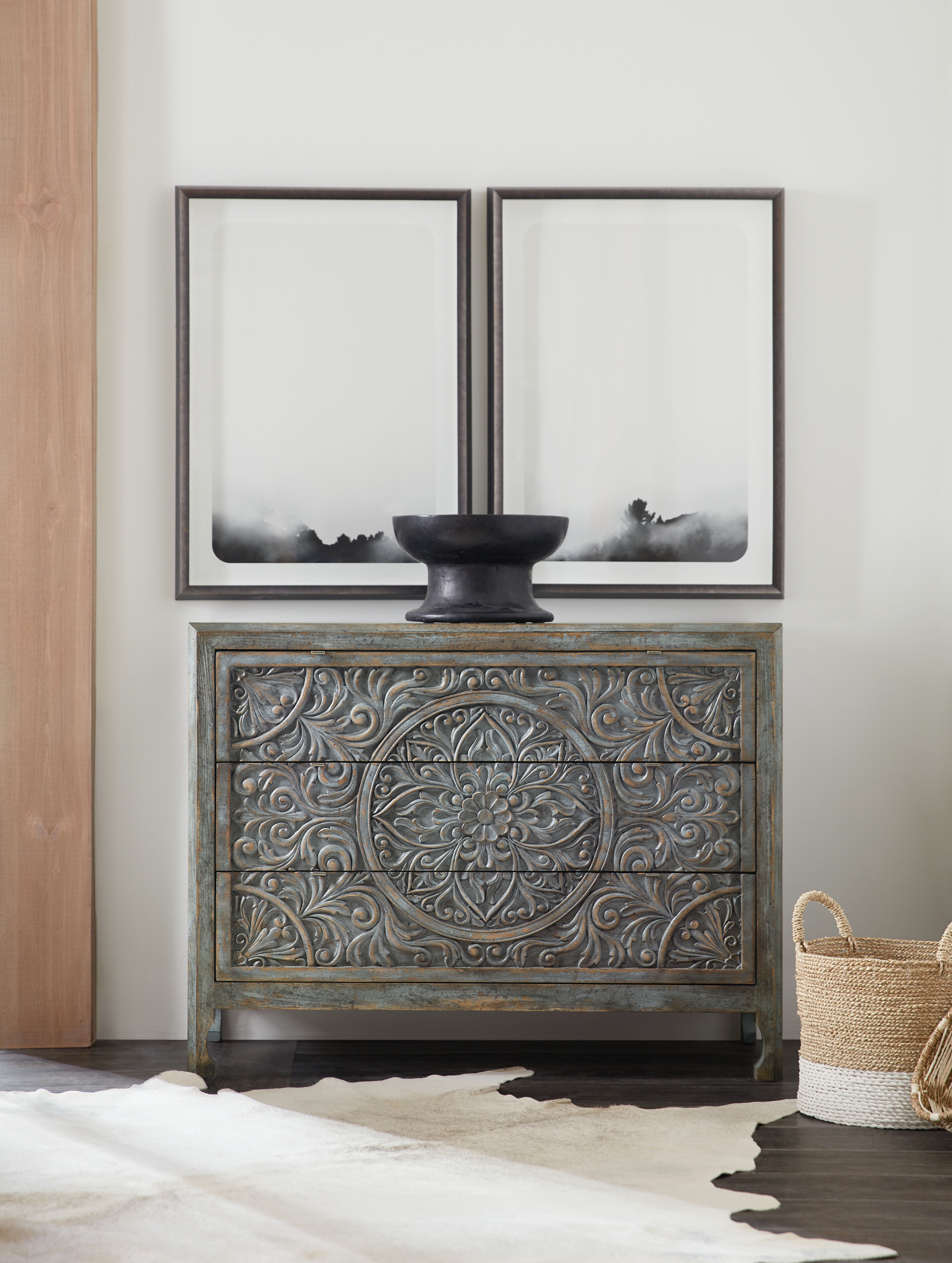 Hooker Furniture Living Room La Grange Lockhart Three-Drawer