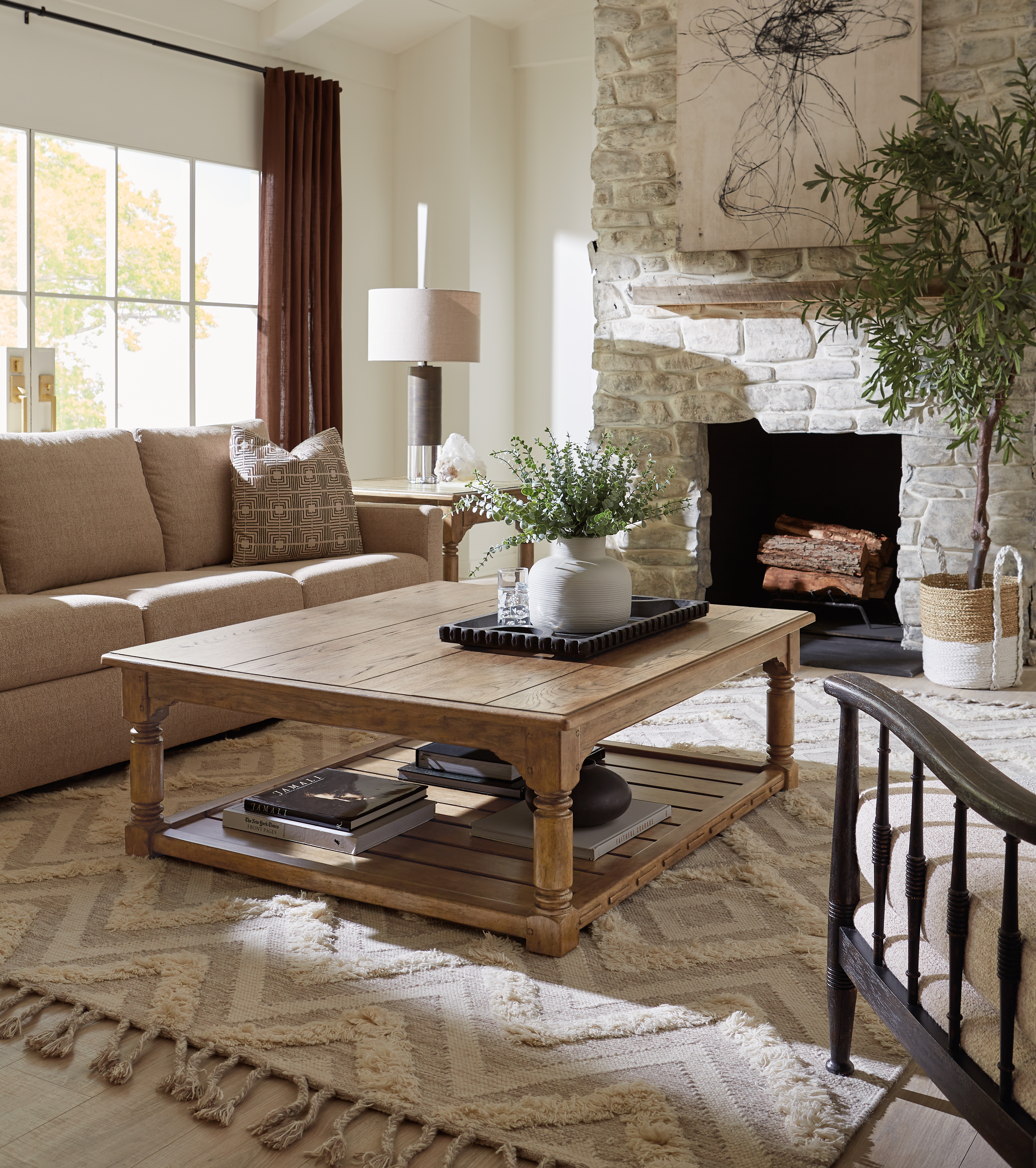 Hooker Furniture Living Room Americana Cocktail Table 7050