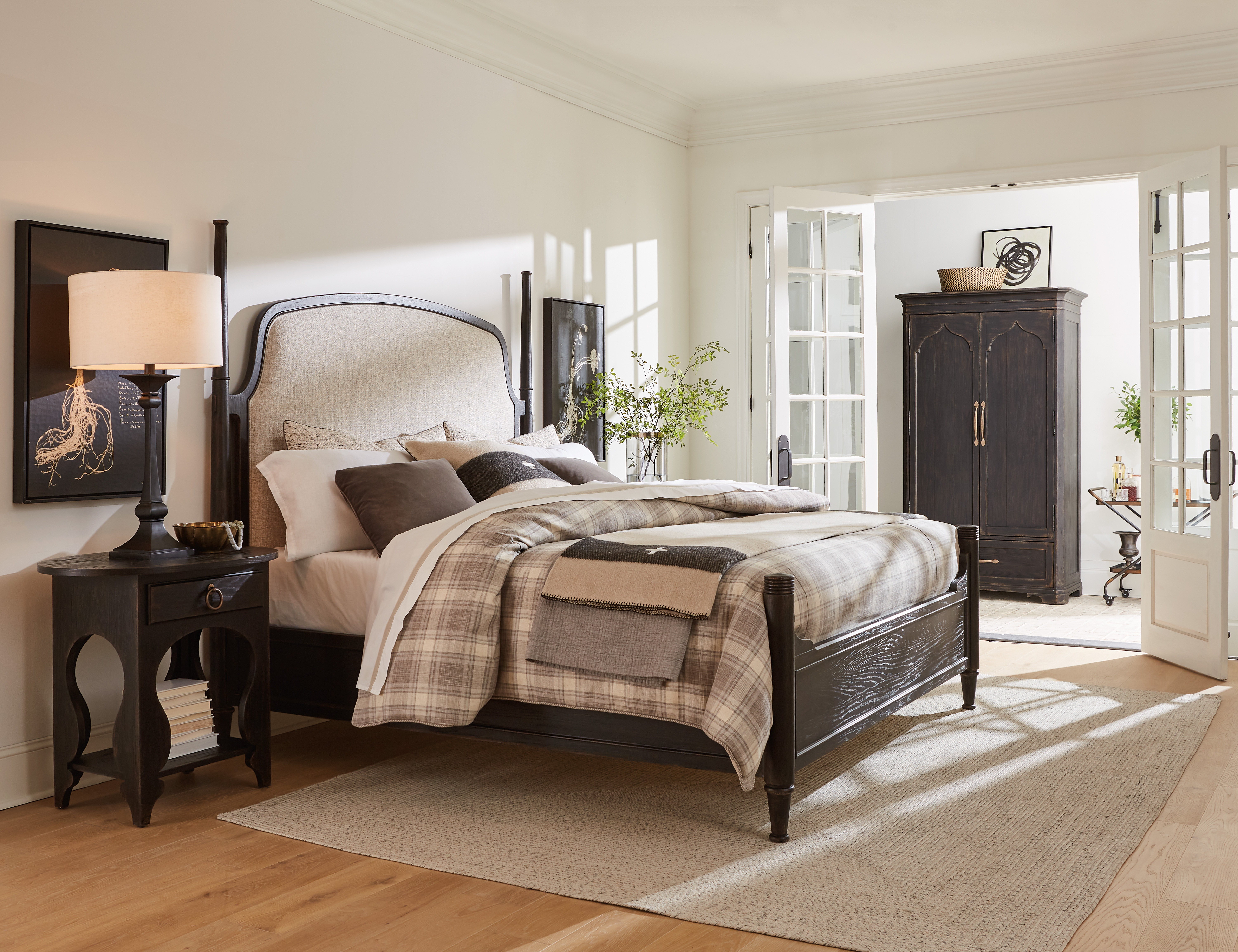 Hooker Furniture Americana Wardrobe 7050-90013-89 - H