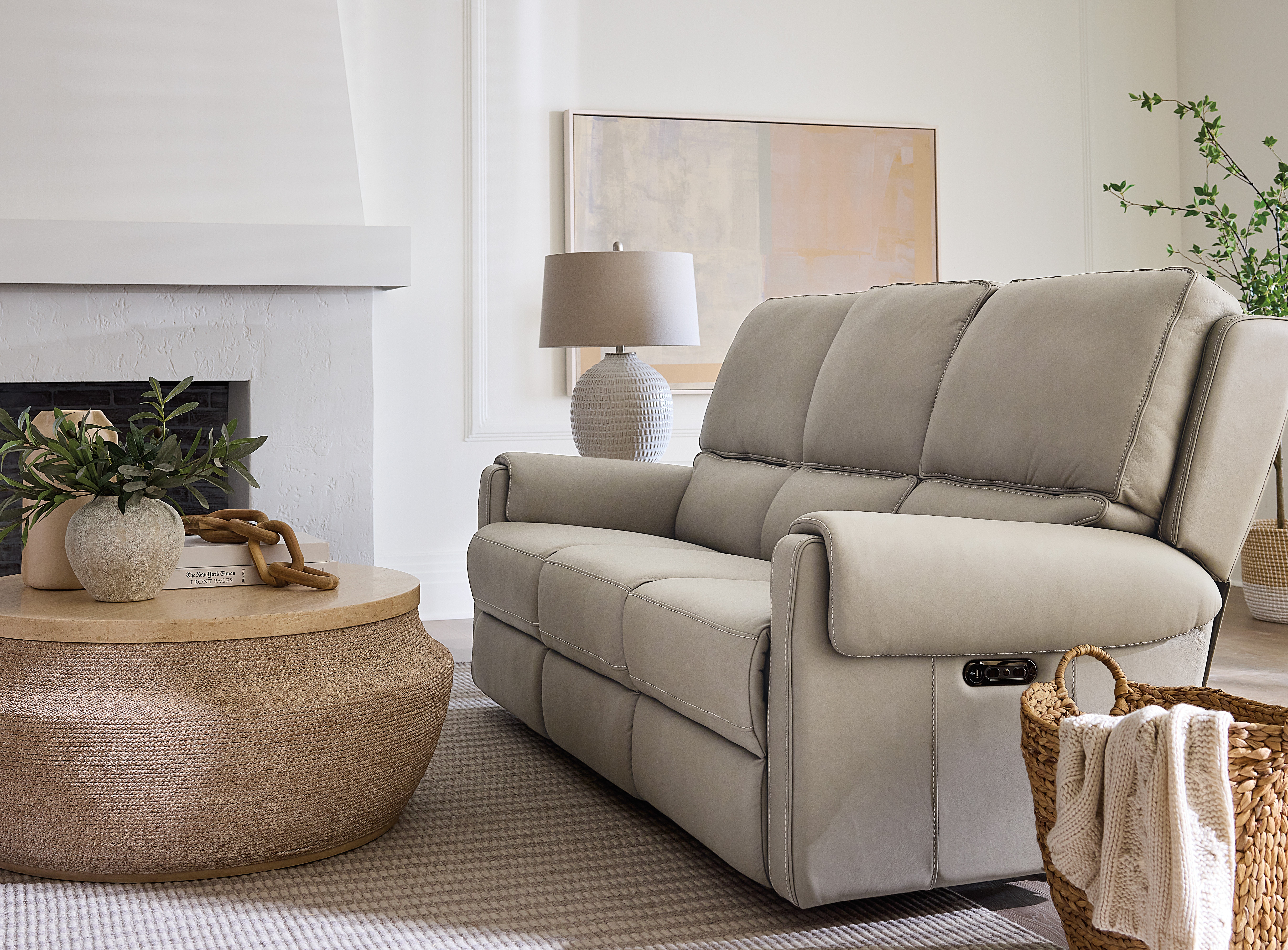 Hooker Furniture Living Room Somers Power Sofa w/Power Headrest