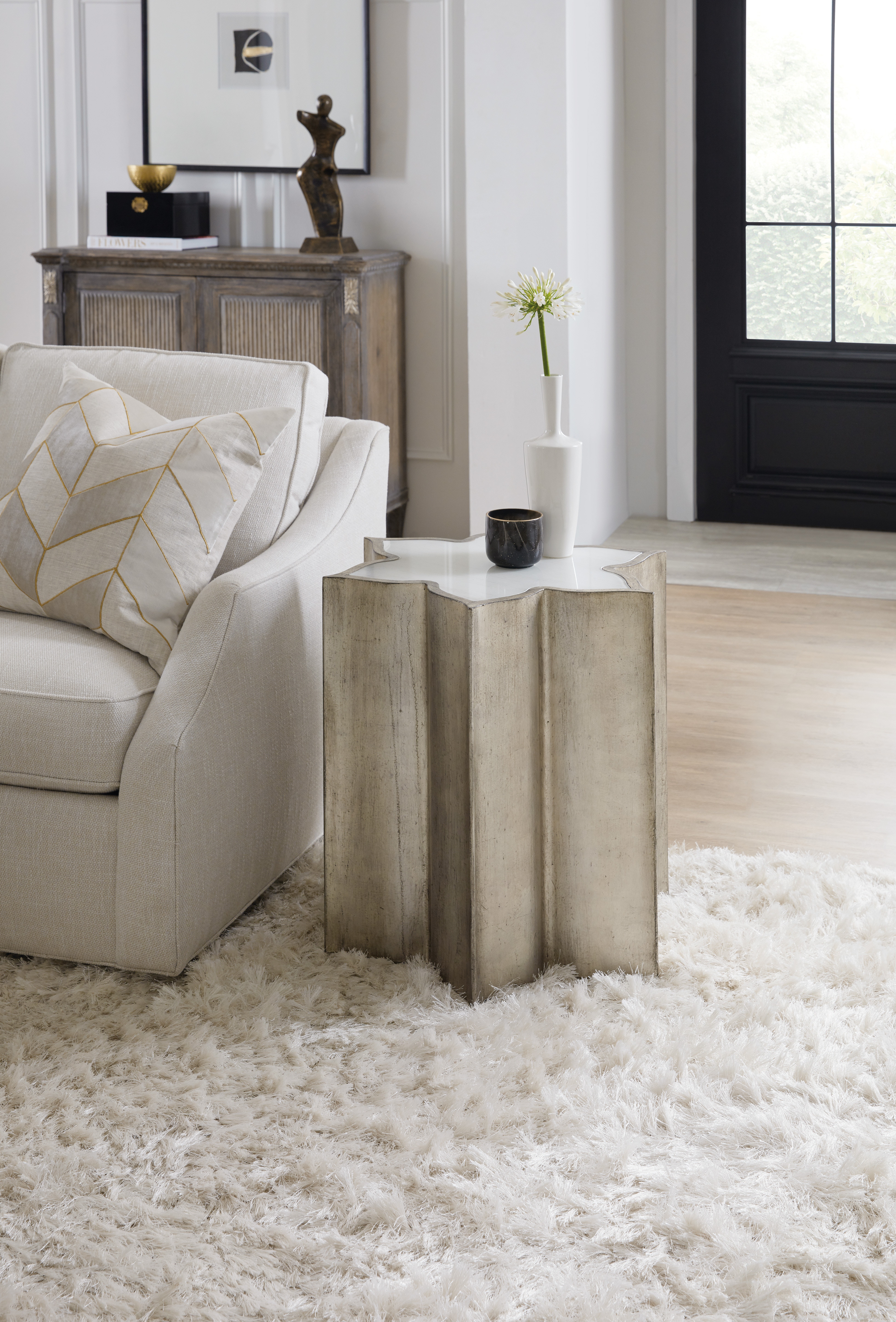 Hooker Furniture Sanctuary C Est La Vie End Table 5875-80213-95