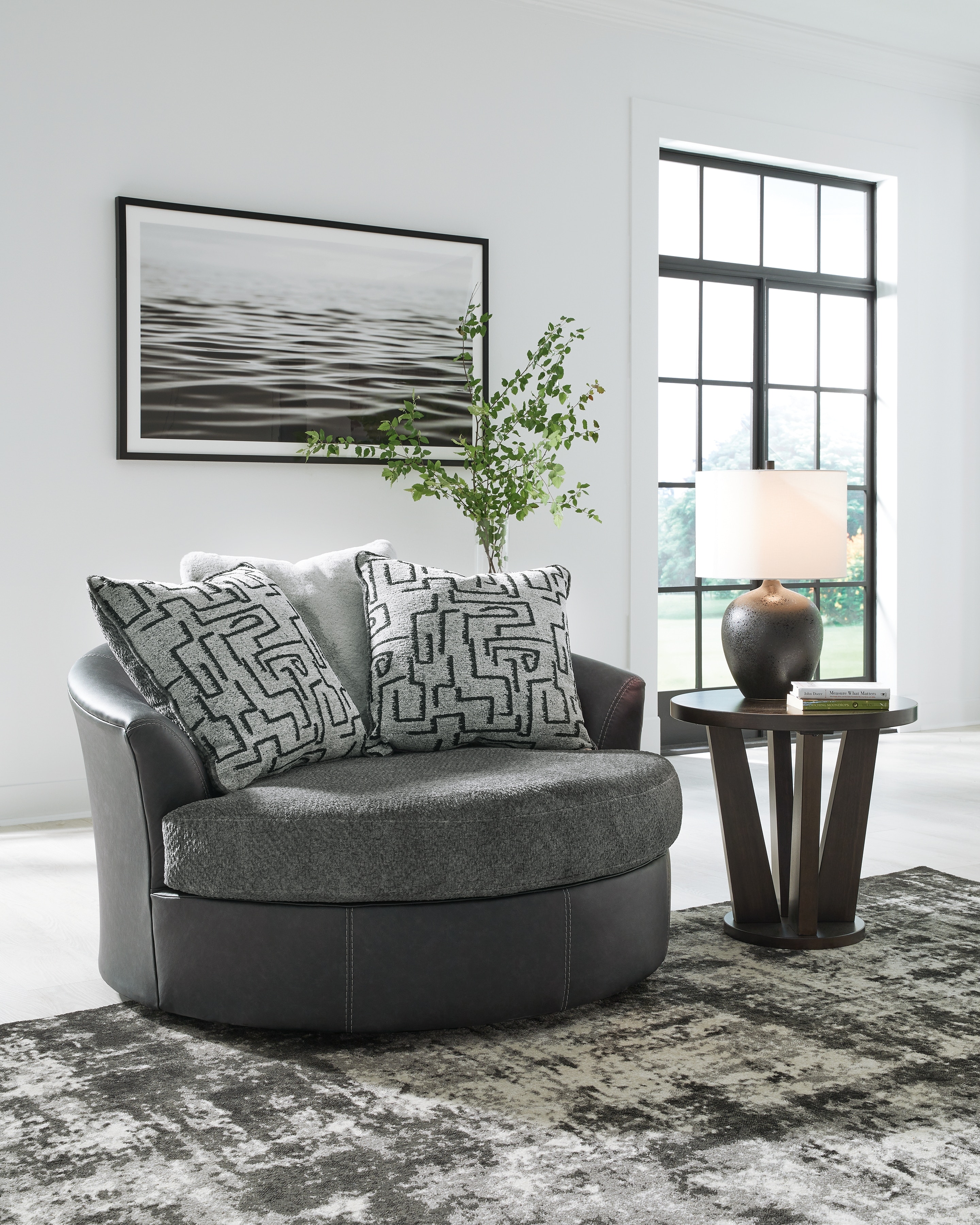 Benchcraft Living Room Brixley Pier Oversized Swivel Accent Chair
