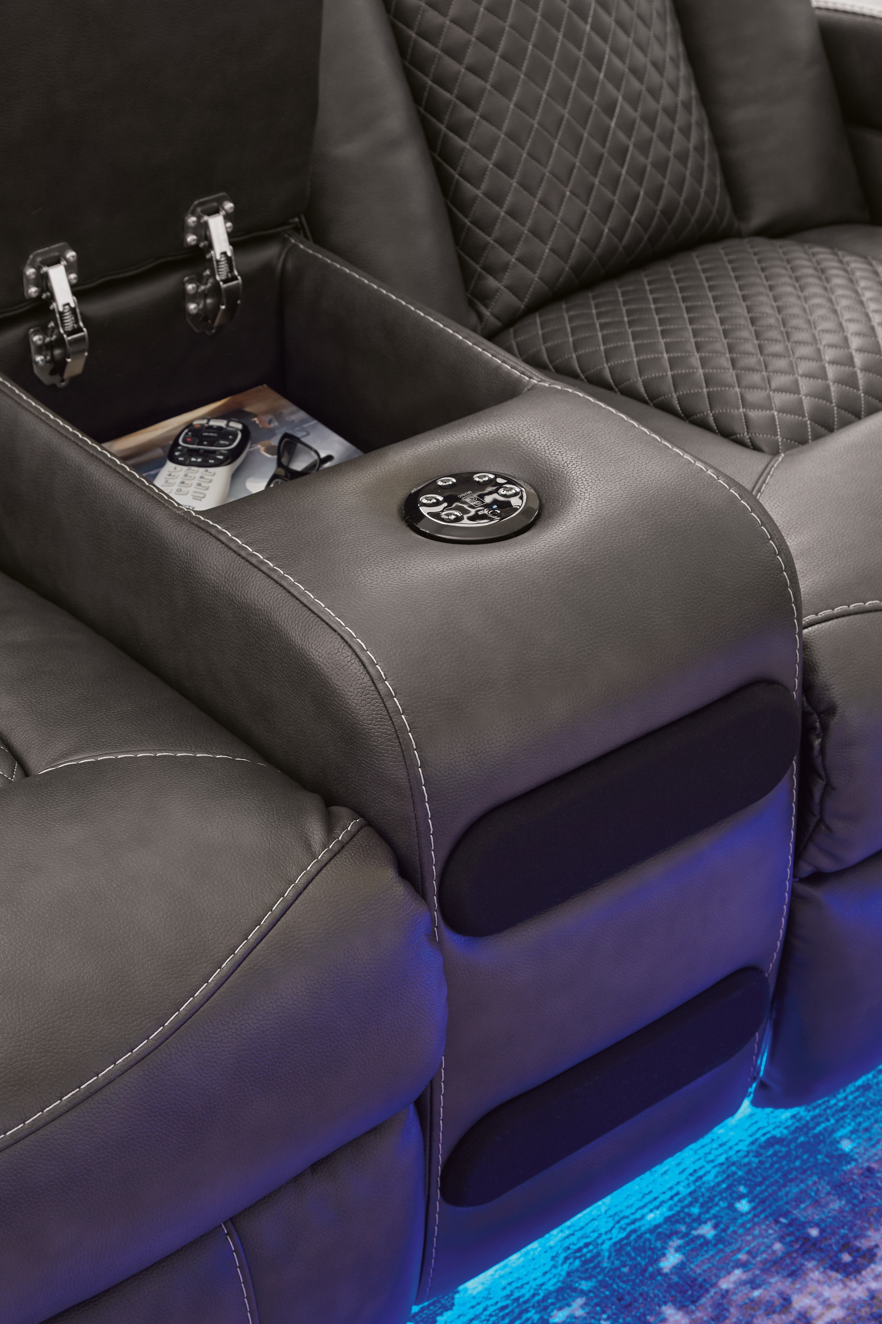 Signature Design by Ashley Living Room Fyne-Dyme Power Reclining Loveseat  with Console 3660218