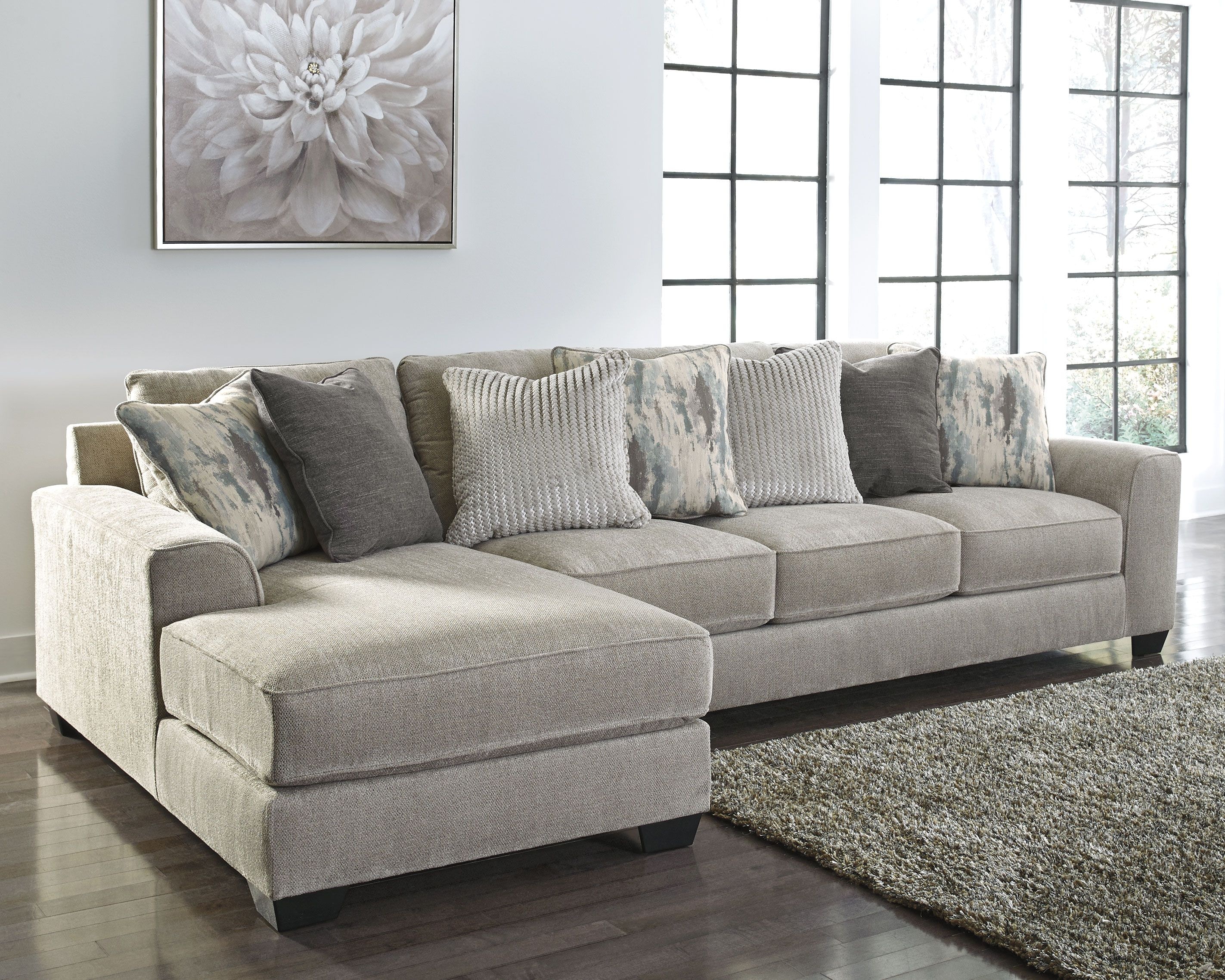 Benchcraft Living Room Ardsley 2-Piece Sectional with Chaise