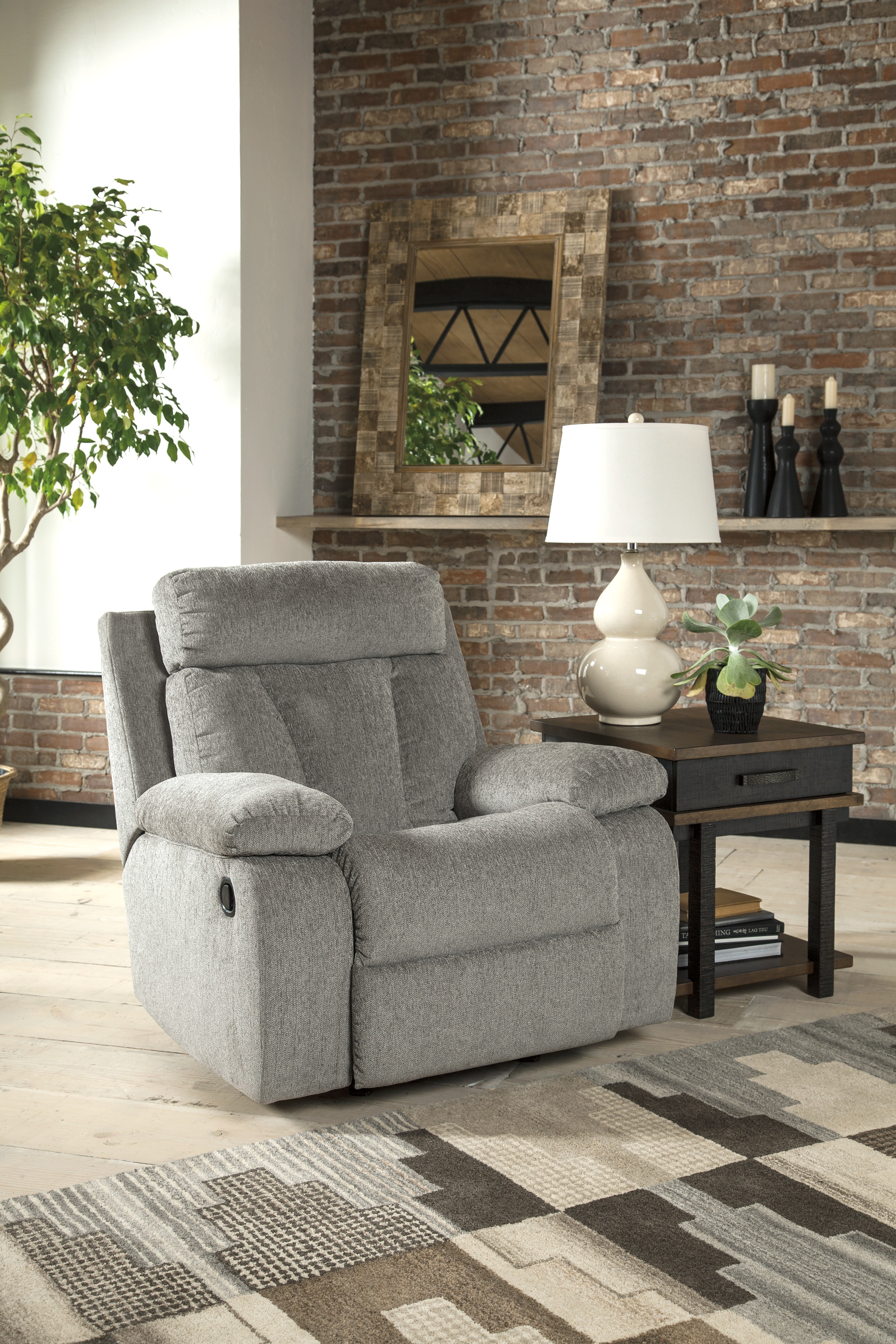 Signature Design by Ashley Living Room Mitchiner Recliner 7620425
