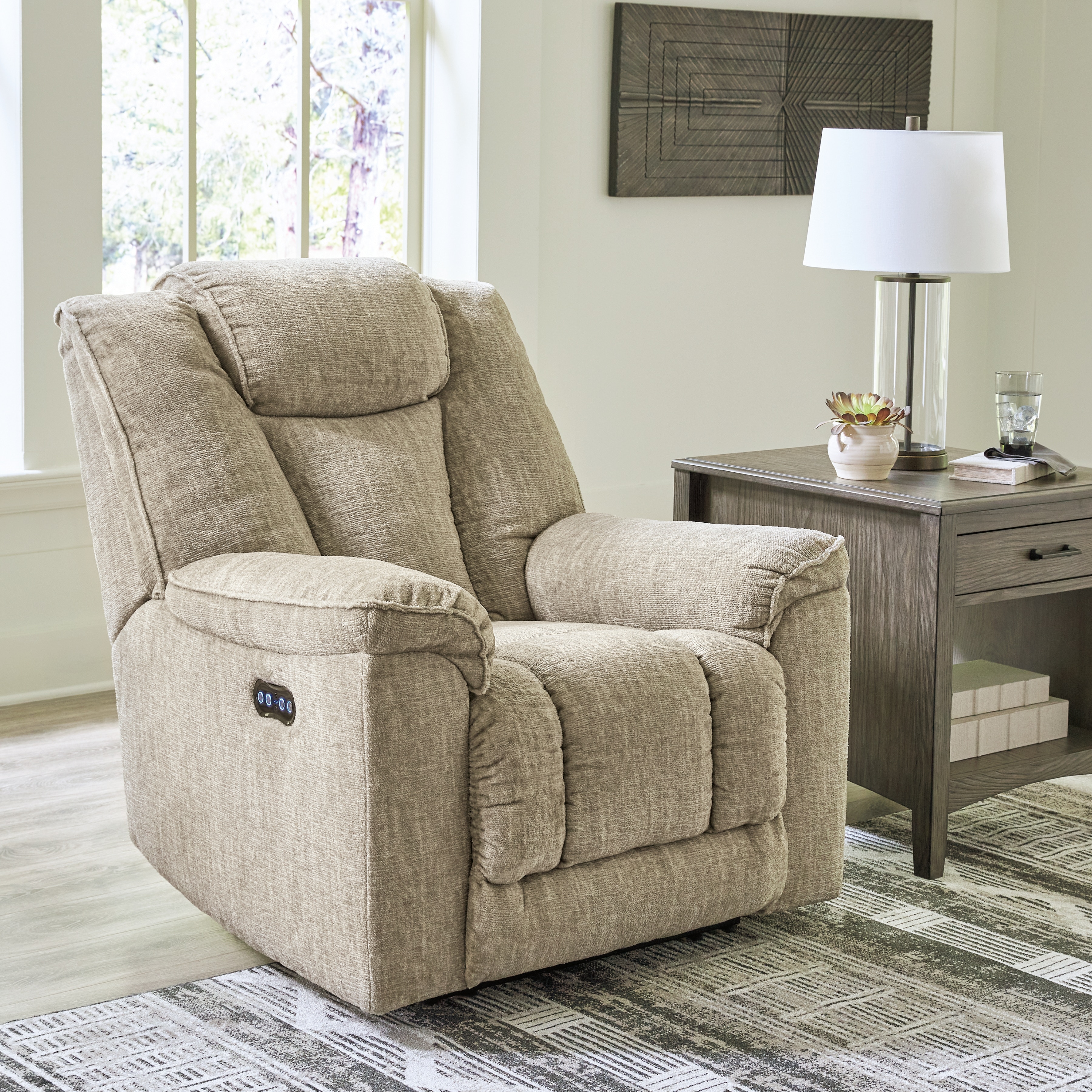 Signature Design by Ashley Living Room Hindmarsh Power Recliner