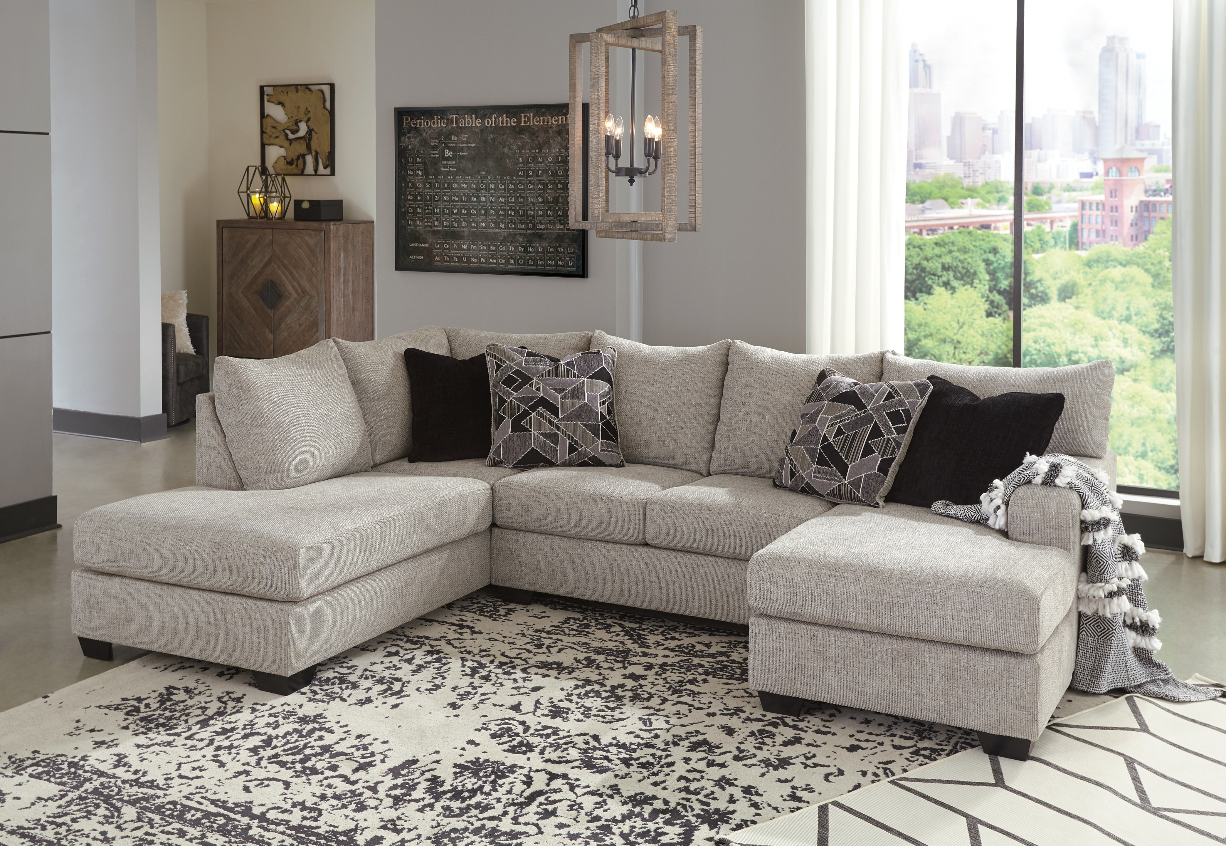 Benchcraft Living Room Megginson 2-Piece Sectional with Chaise