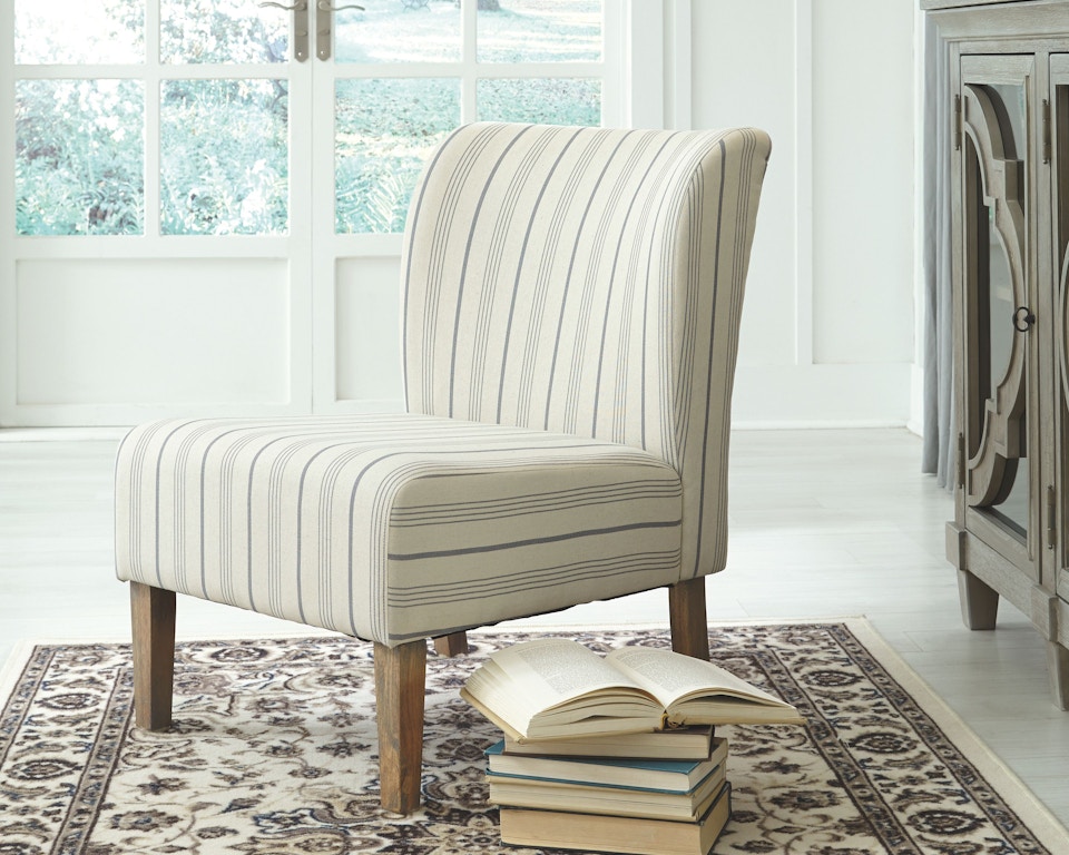 Signature Design by Ashley Living Room Triptis Accent Chair A3000183