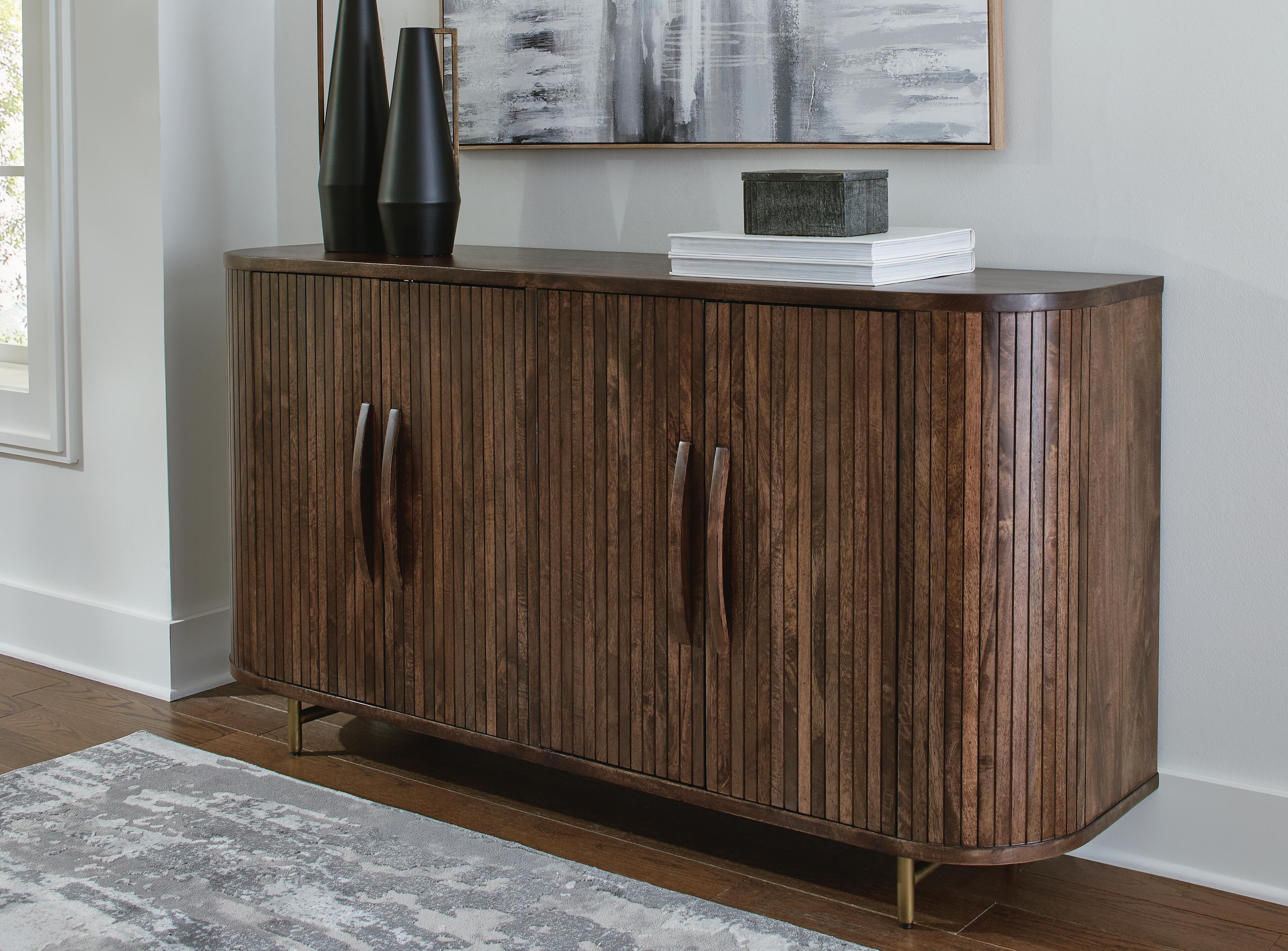 Signature Design by Ashley Living Room Amickly Accent Cabinet