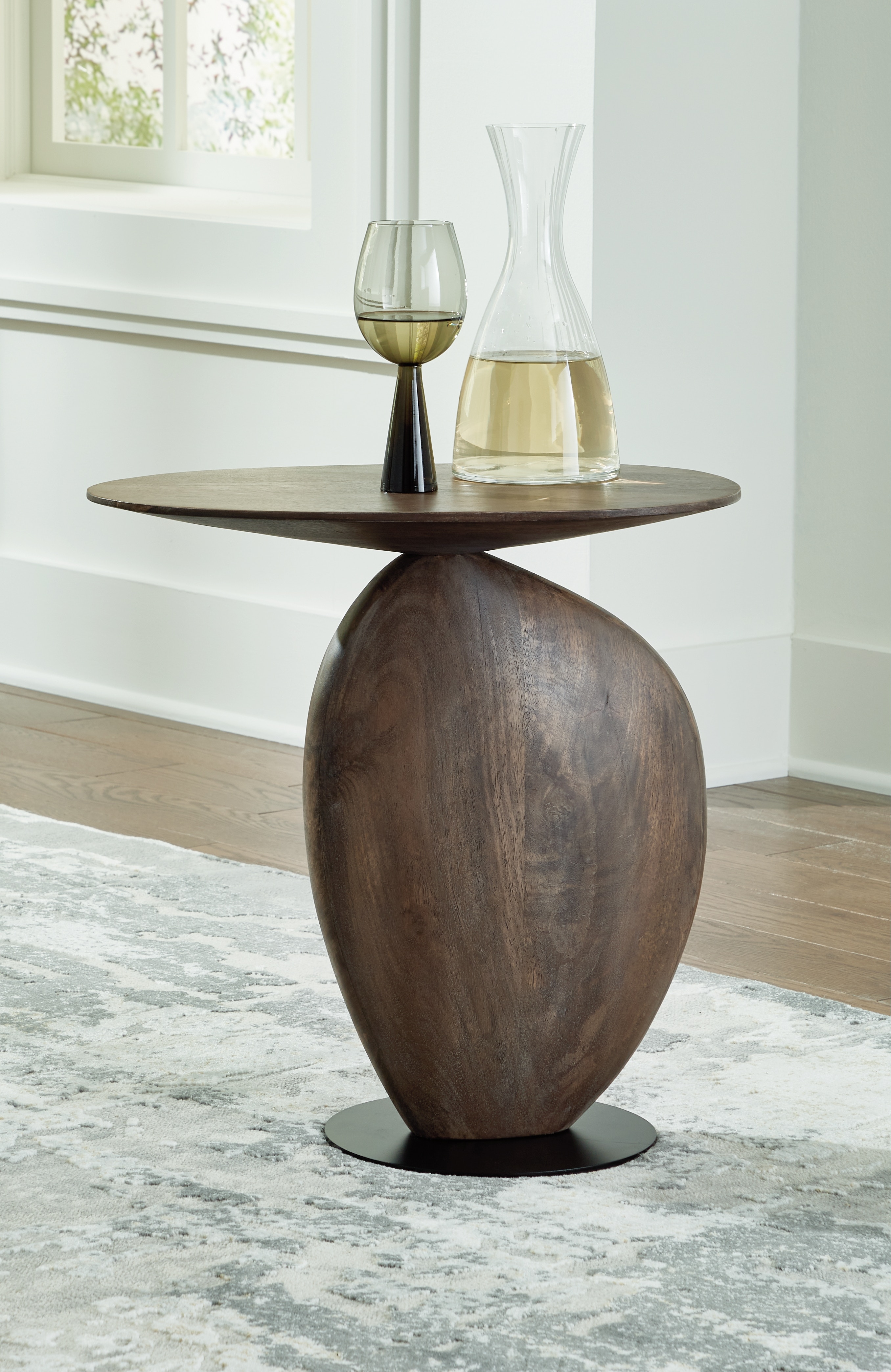 Signature Design by Ashley Living Room Cormmet Accent Table