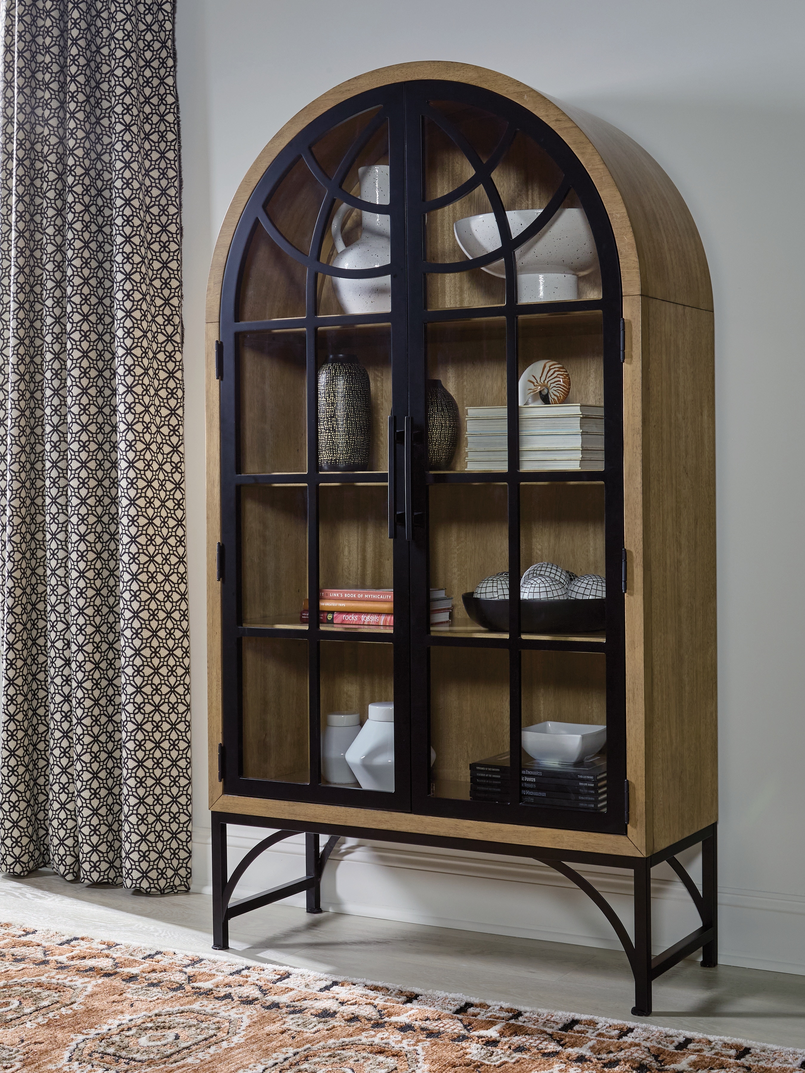   / K8W3714N Achieve アチーブ Signature Design by Ashley Living Room Gwenwich Accent Cabinet