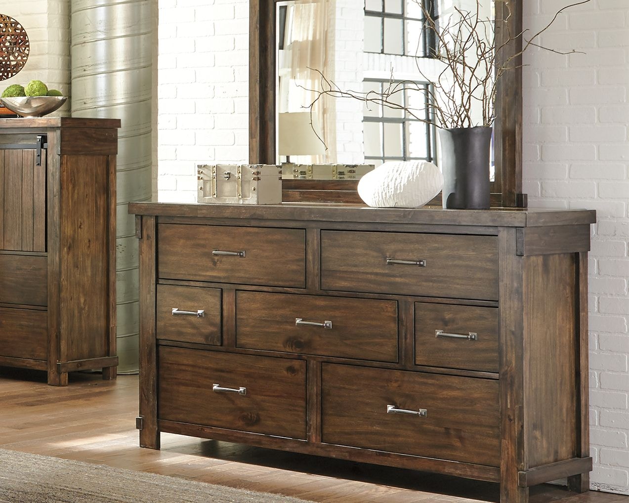 Signature Design by Ashley Bedroom Lakeleigh Dresser and Mirror B718B1 Dewey Furniture