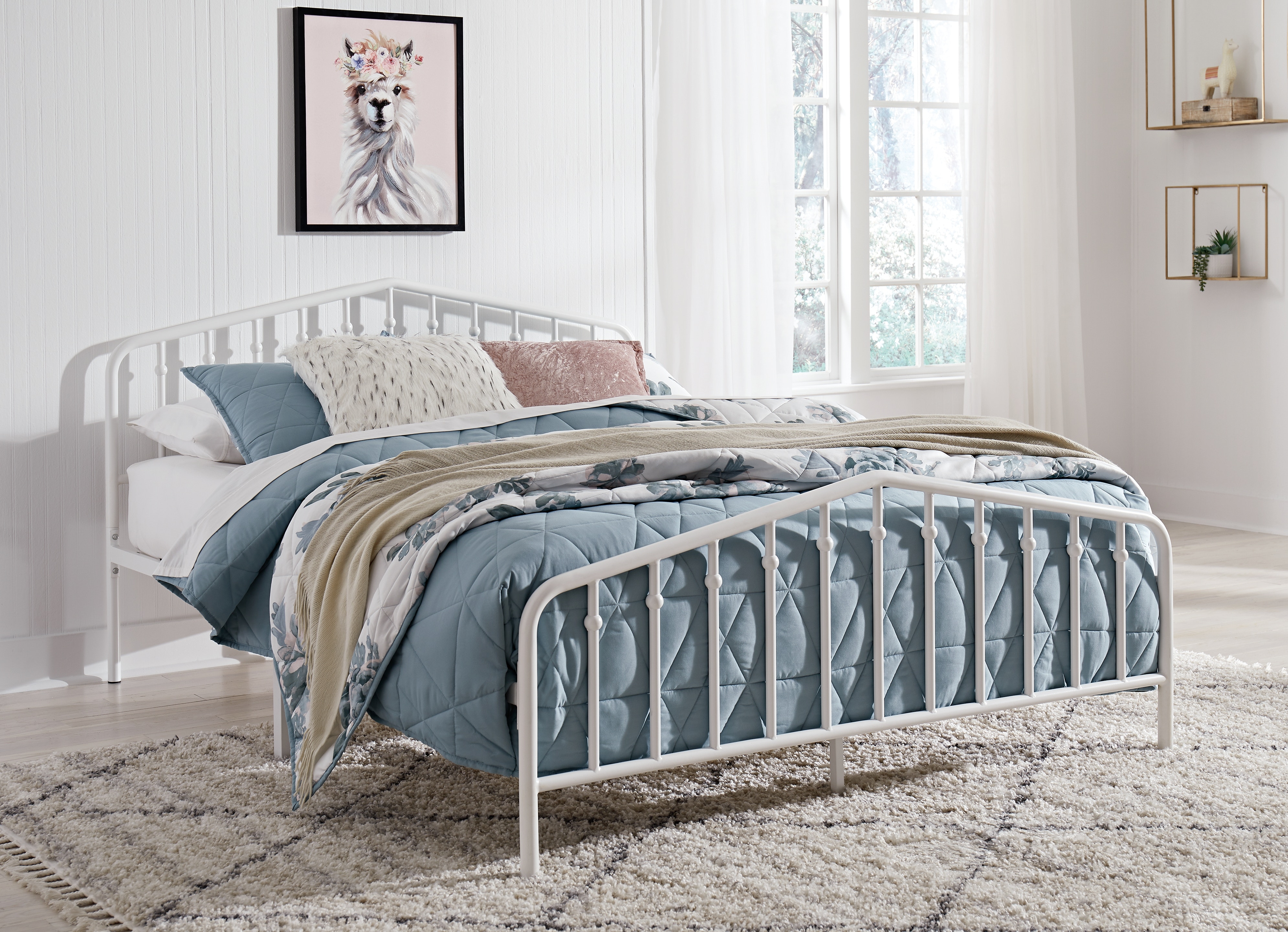 Signature Design by Ashley Bedroom Trentlore Queen Metal Bed Signature Design by Ashley Bedroom Trentlore Queen Metal Bed