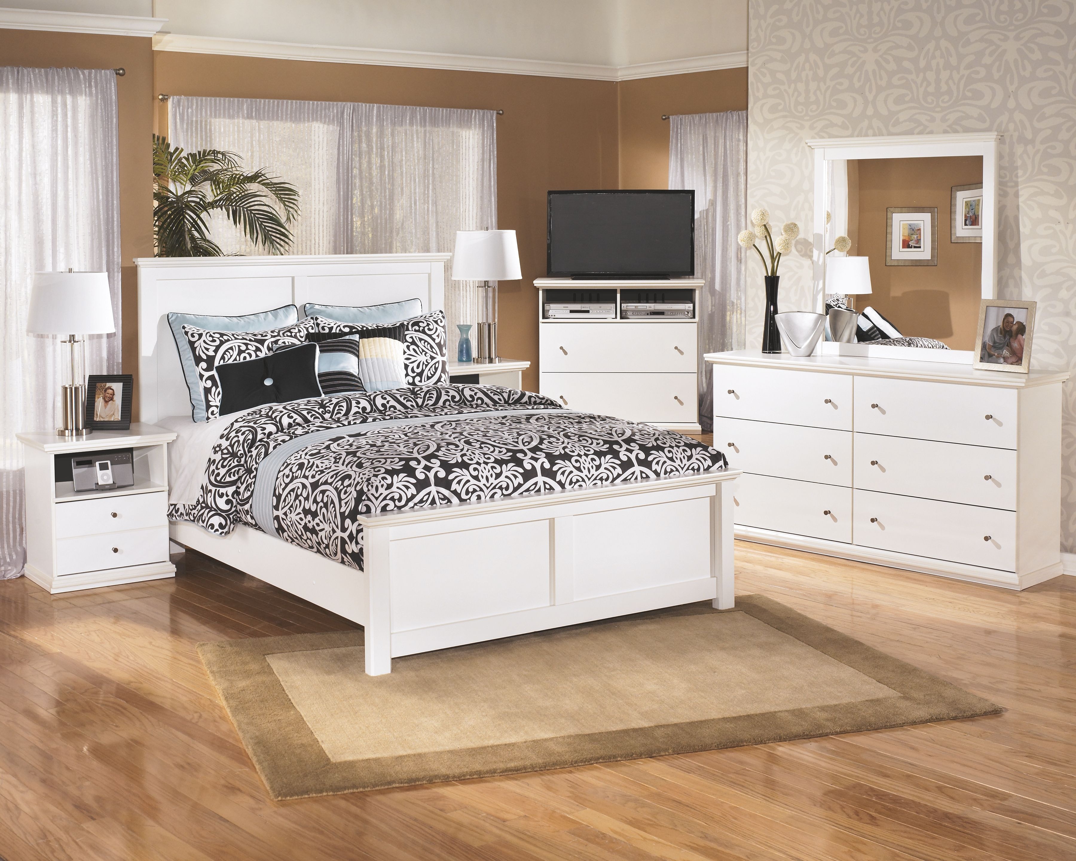 Signature Design By Ashley Bedroom Bostwick Shoals Dresser B139-31 ...