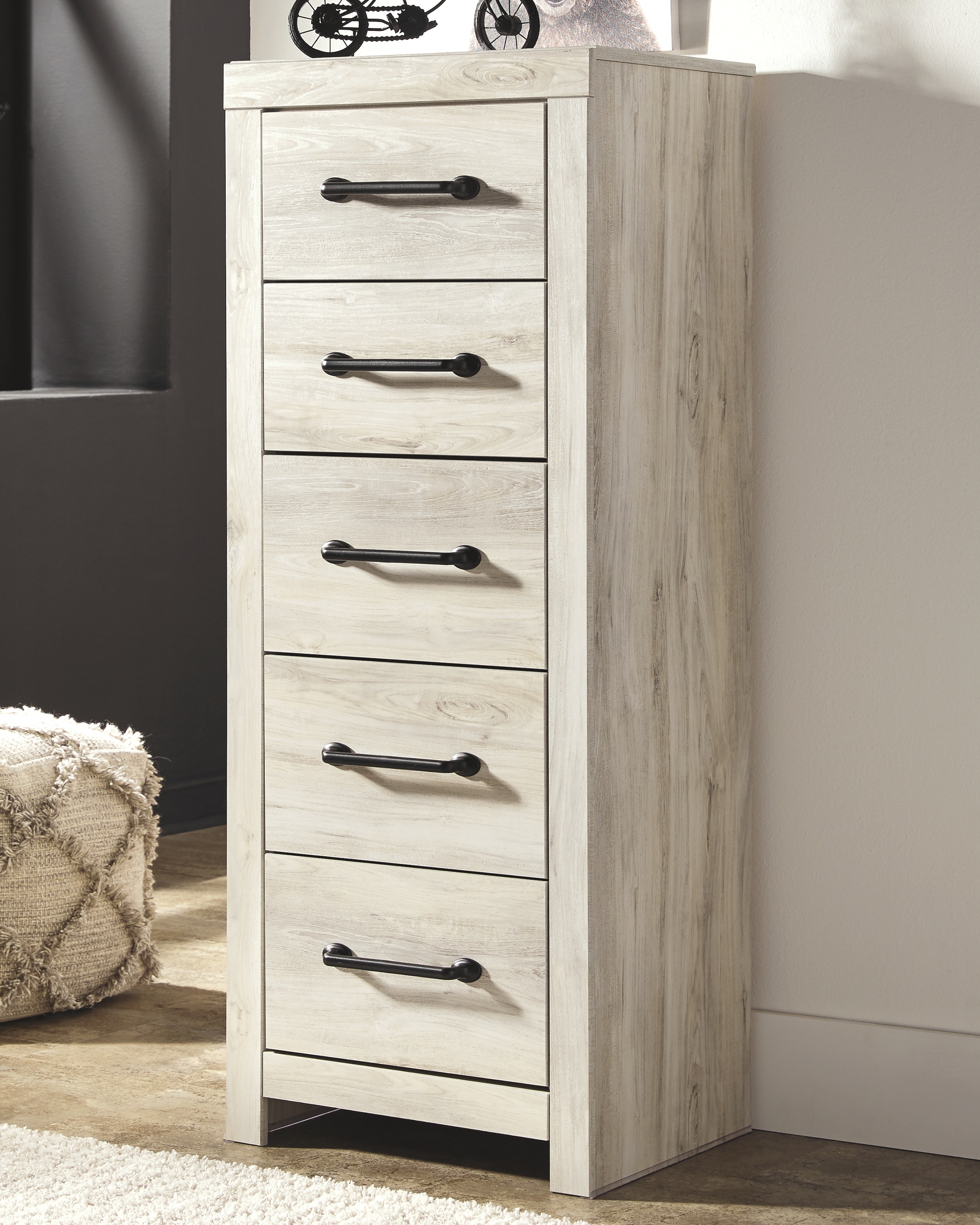 Signature Design by Ashley Bedroom Cambeck Narrow Chest of Drawers B192