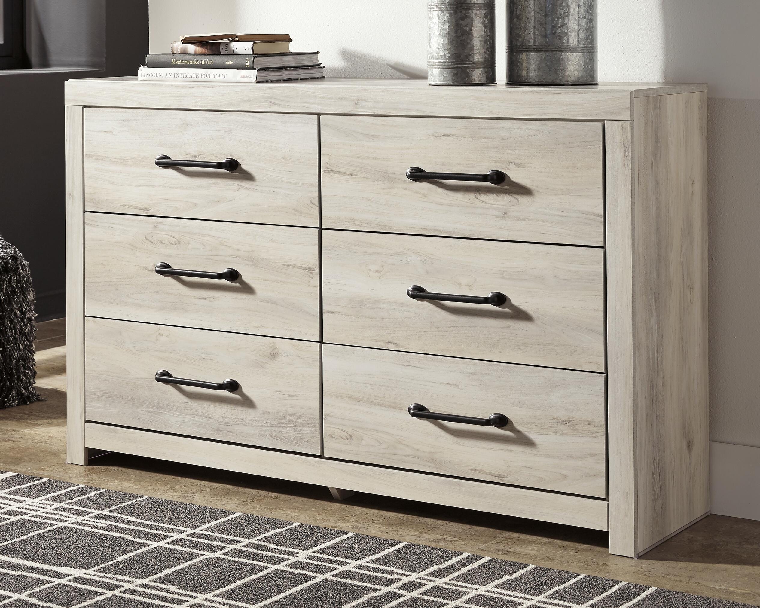 Signature Design by Ashley Bedroom Cambeck Dresser B192-31