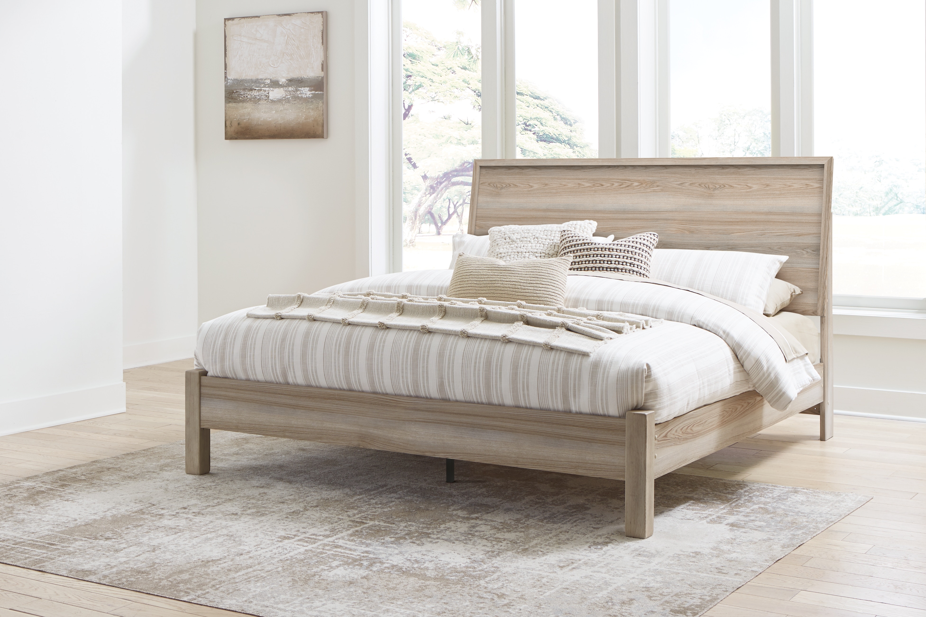 Signature Design by Ashley Bedroom Hasbrick King Panel Bed