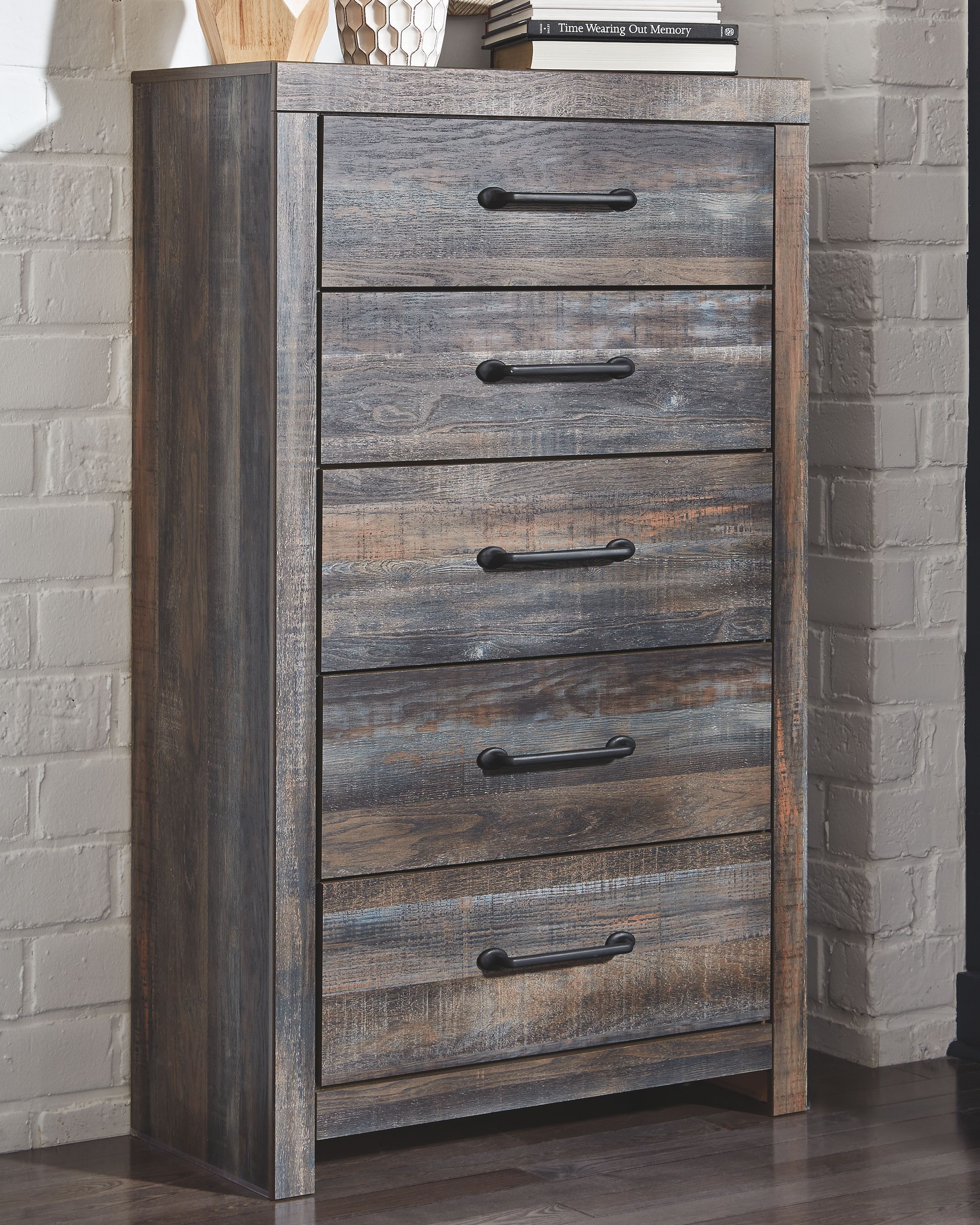 Signature Design by Ashley Bedroom Drystan Chest of Drawers B211