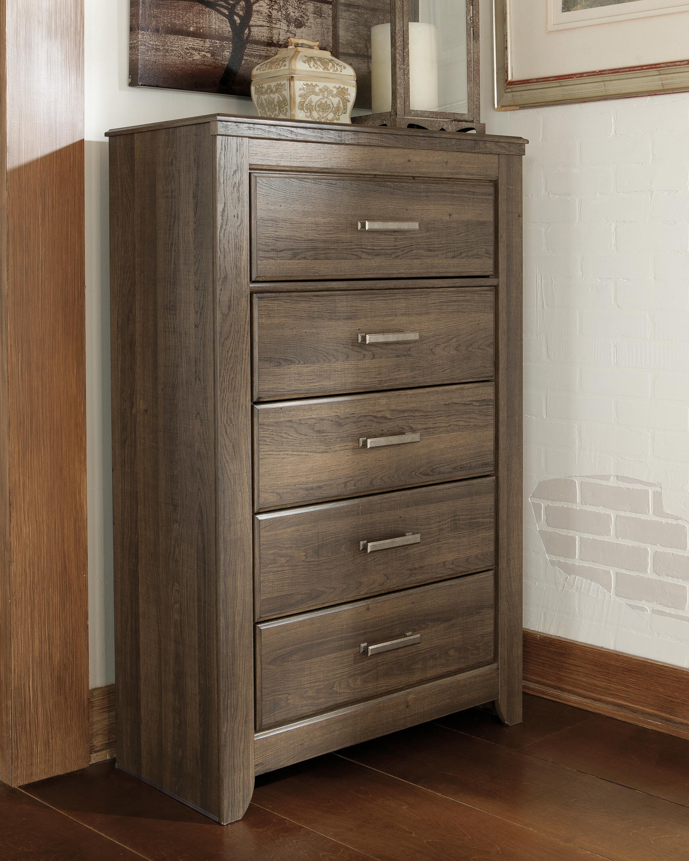 Signature Design by Ashley Bedroom Juararo Chest of Drawers B251