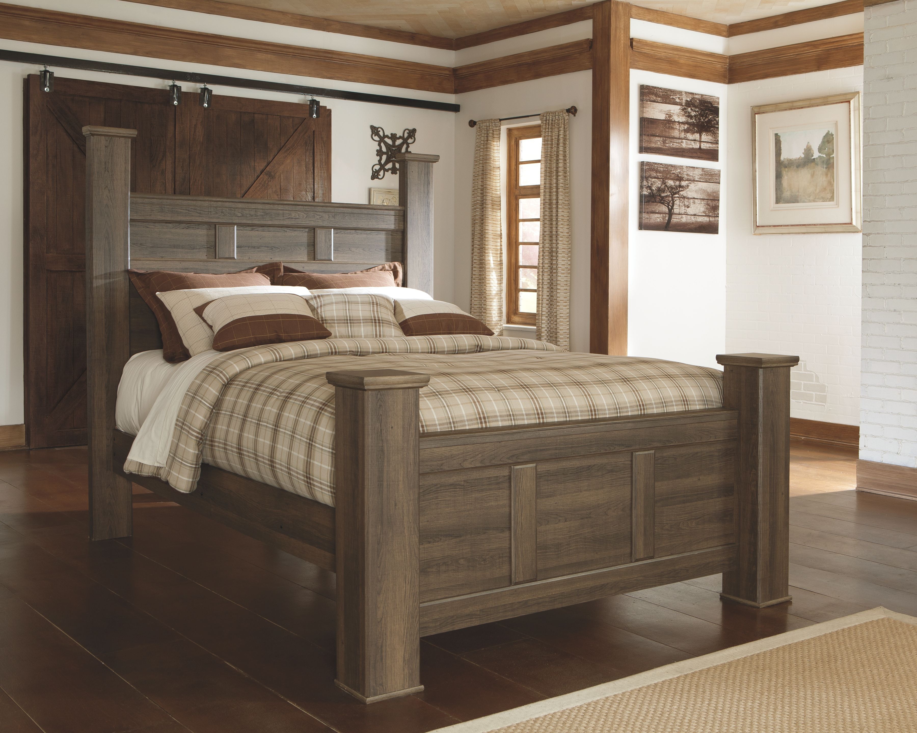 Signature Design by Ashley Bedroom Juararo Queen Poster Bed B251B3