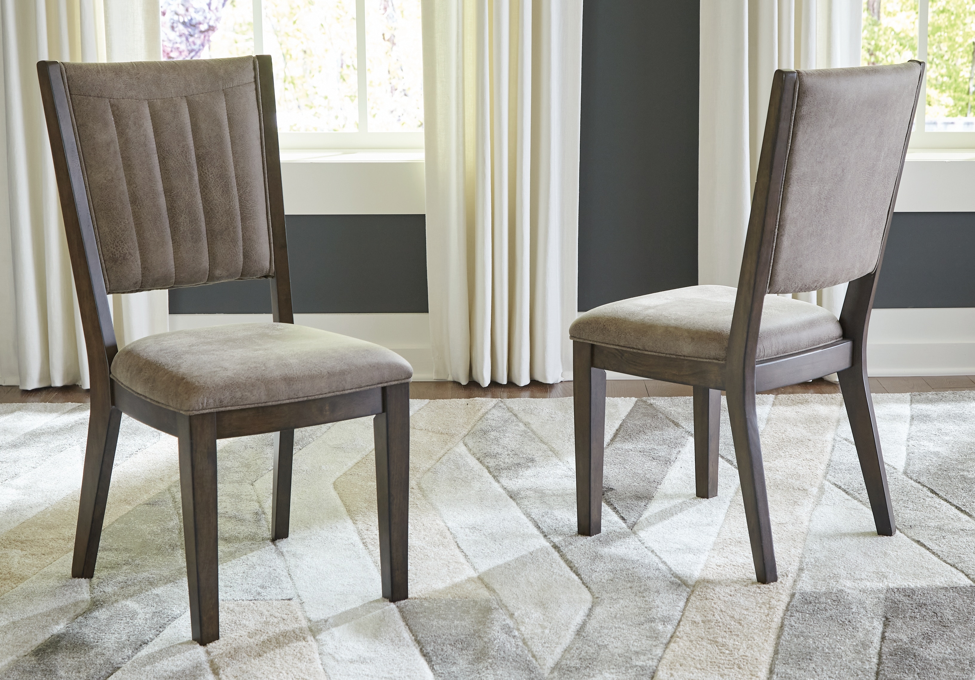 Signature design by 2025 ashley dining chairs